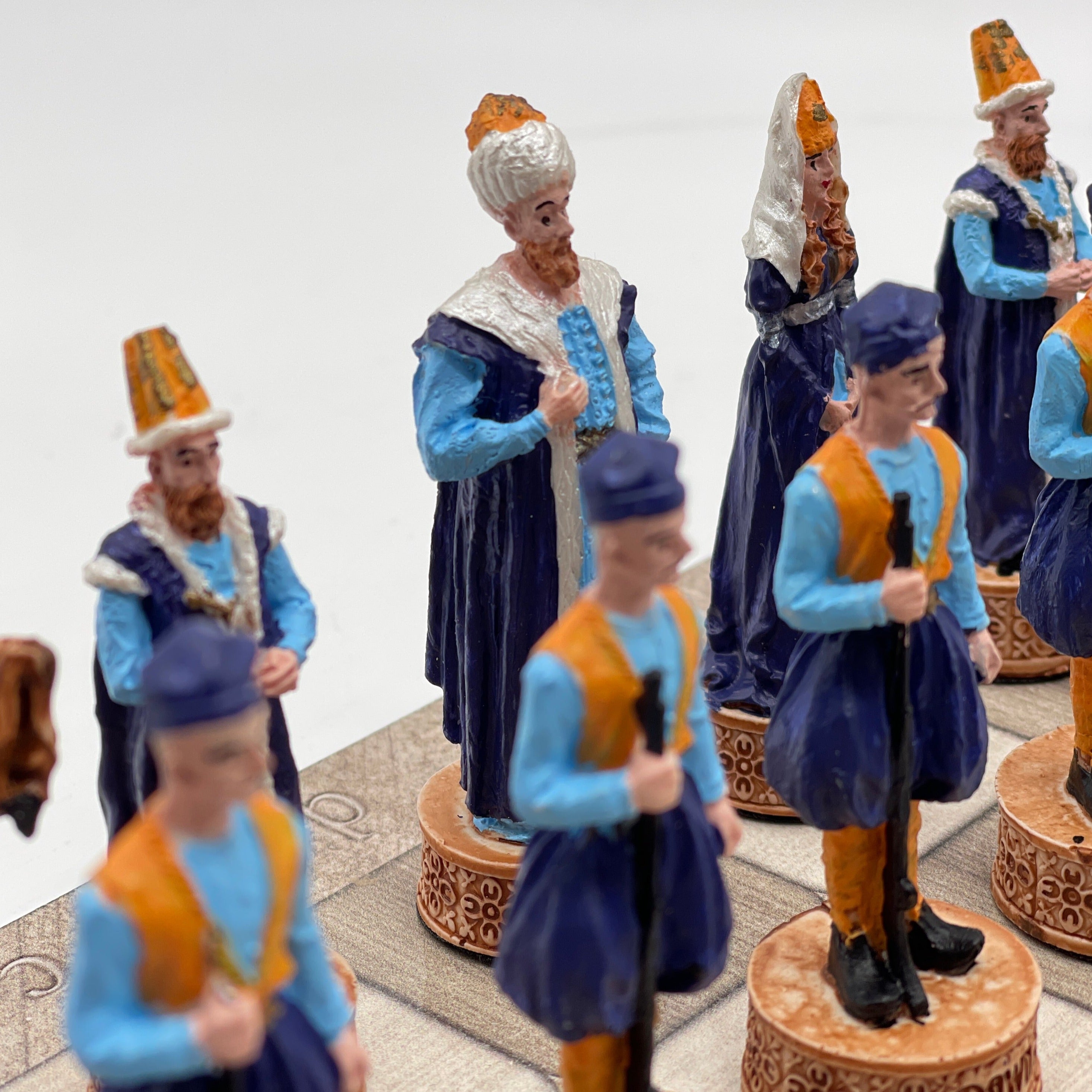 Gray Marble Pattern Wooden Chess Board With Crusaders Chess Pieces