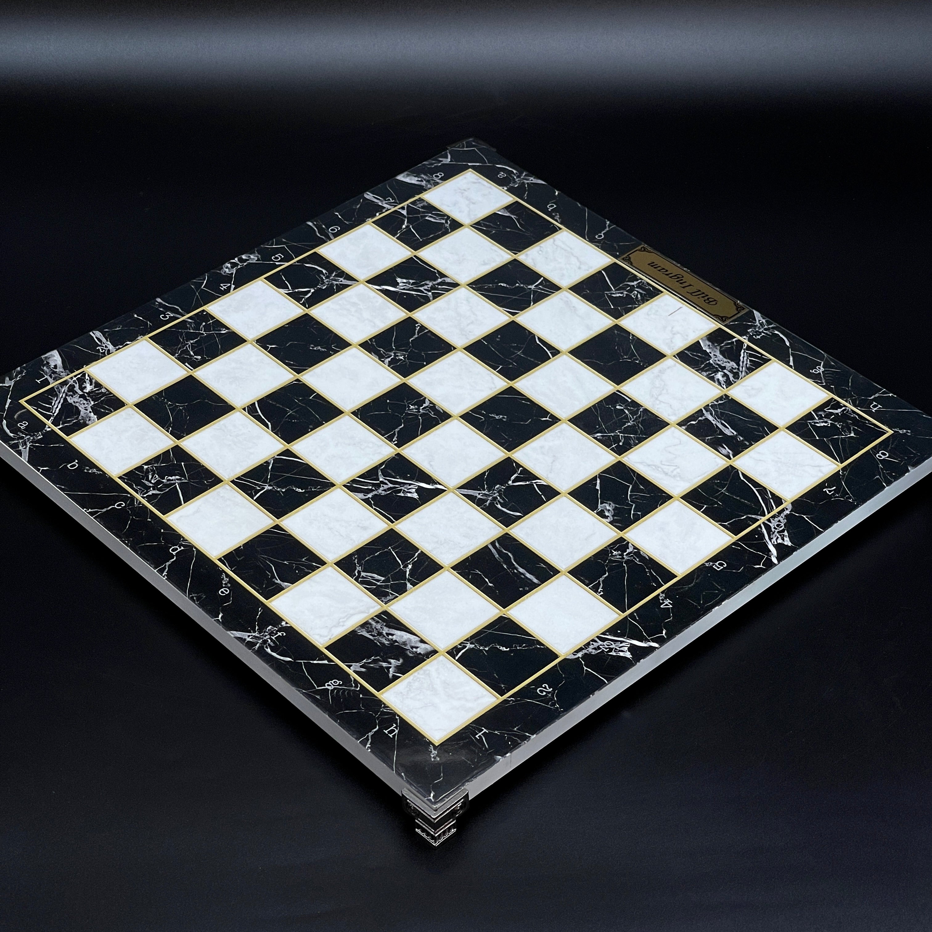 Black Marble Pattern Wooden Chess Set with Black Metal Chess Pieces with Metal Legs