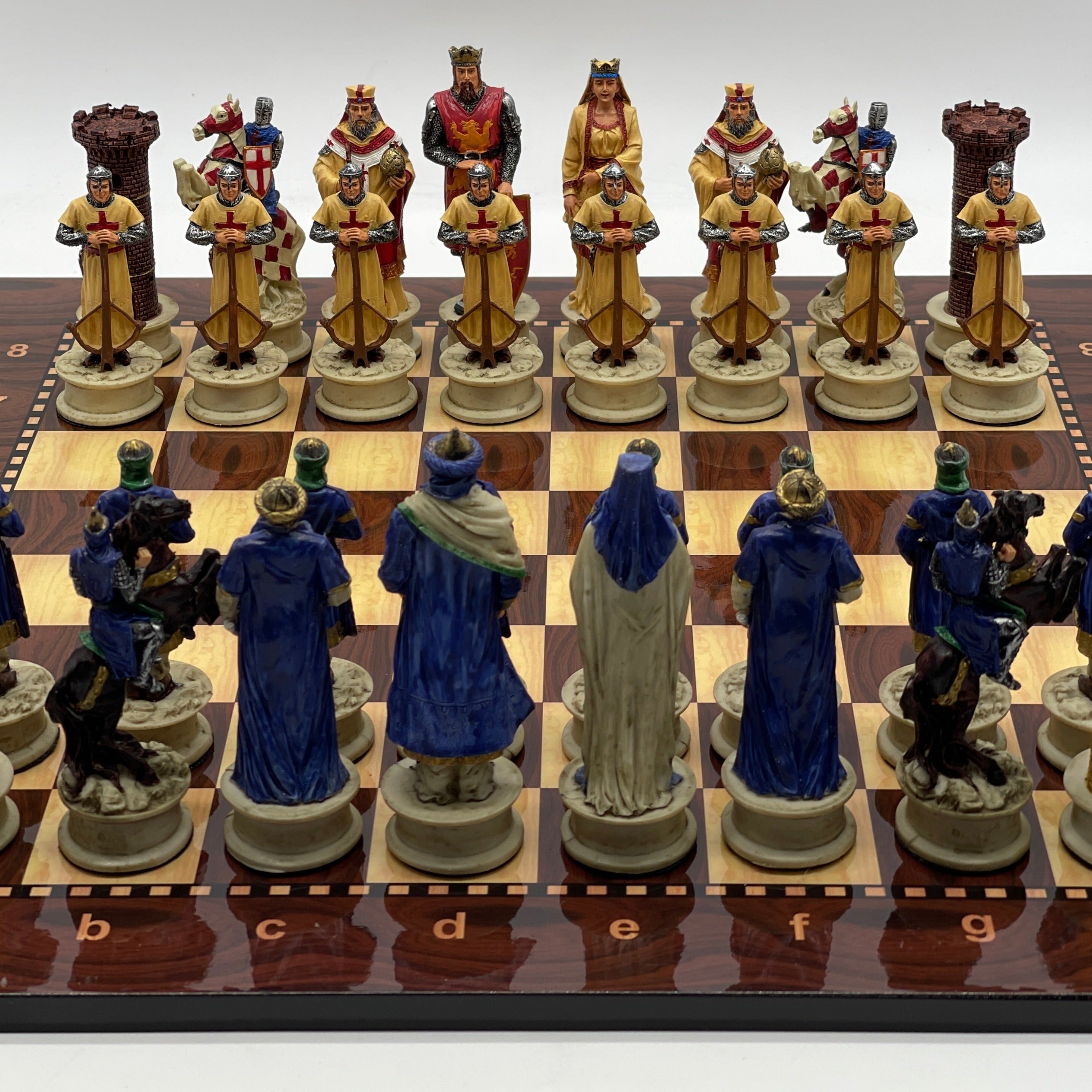 Large Walnut Marble Pattern Chess Board With Crusaders Polyester Chess Pieces