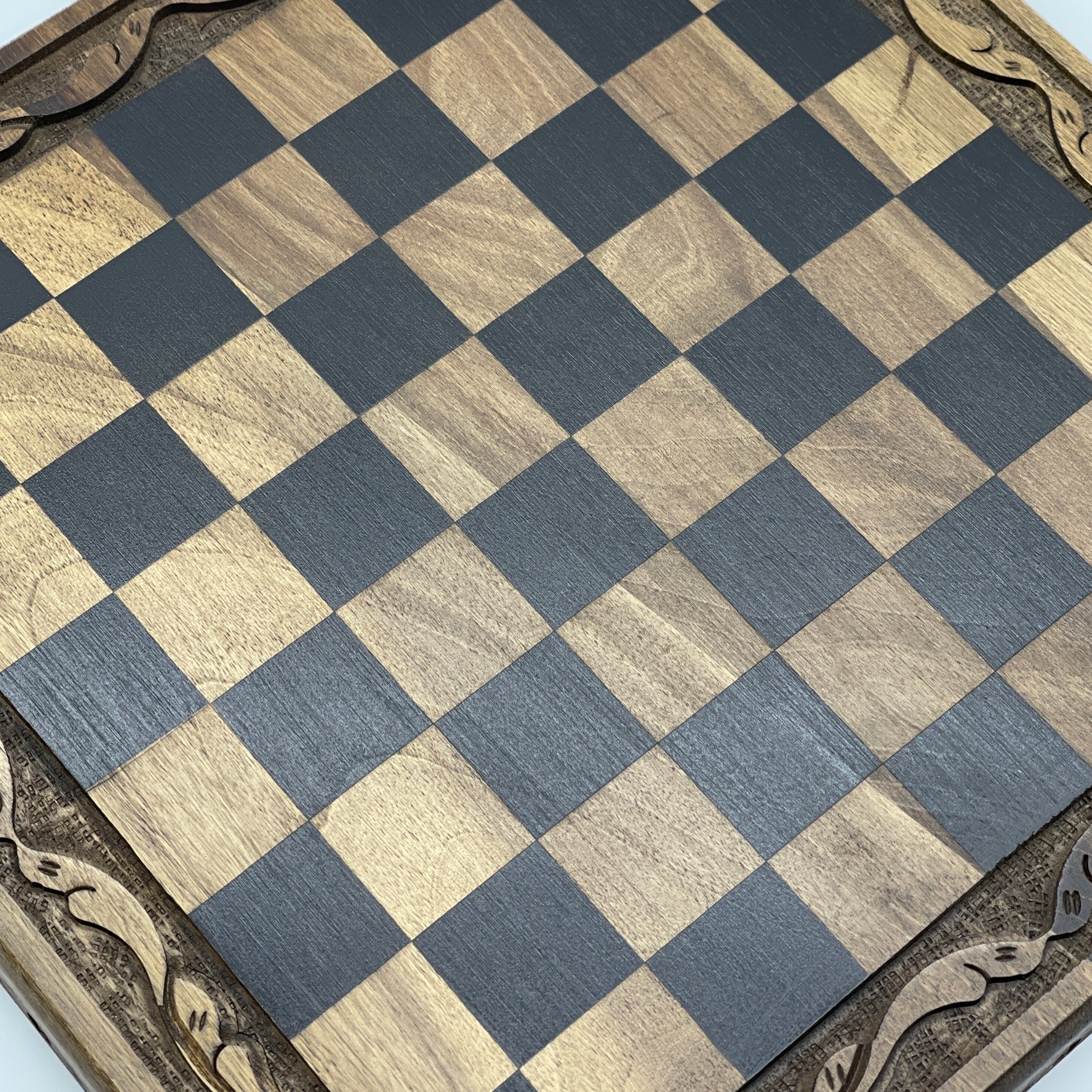Polyester Stone Wooden Chess Set With Wooden Luxury Chess Board With Legs