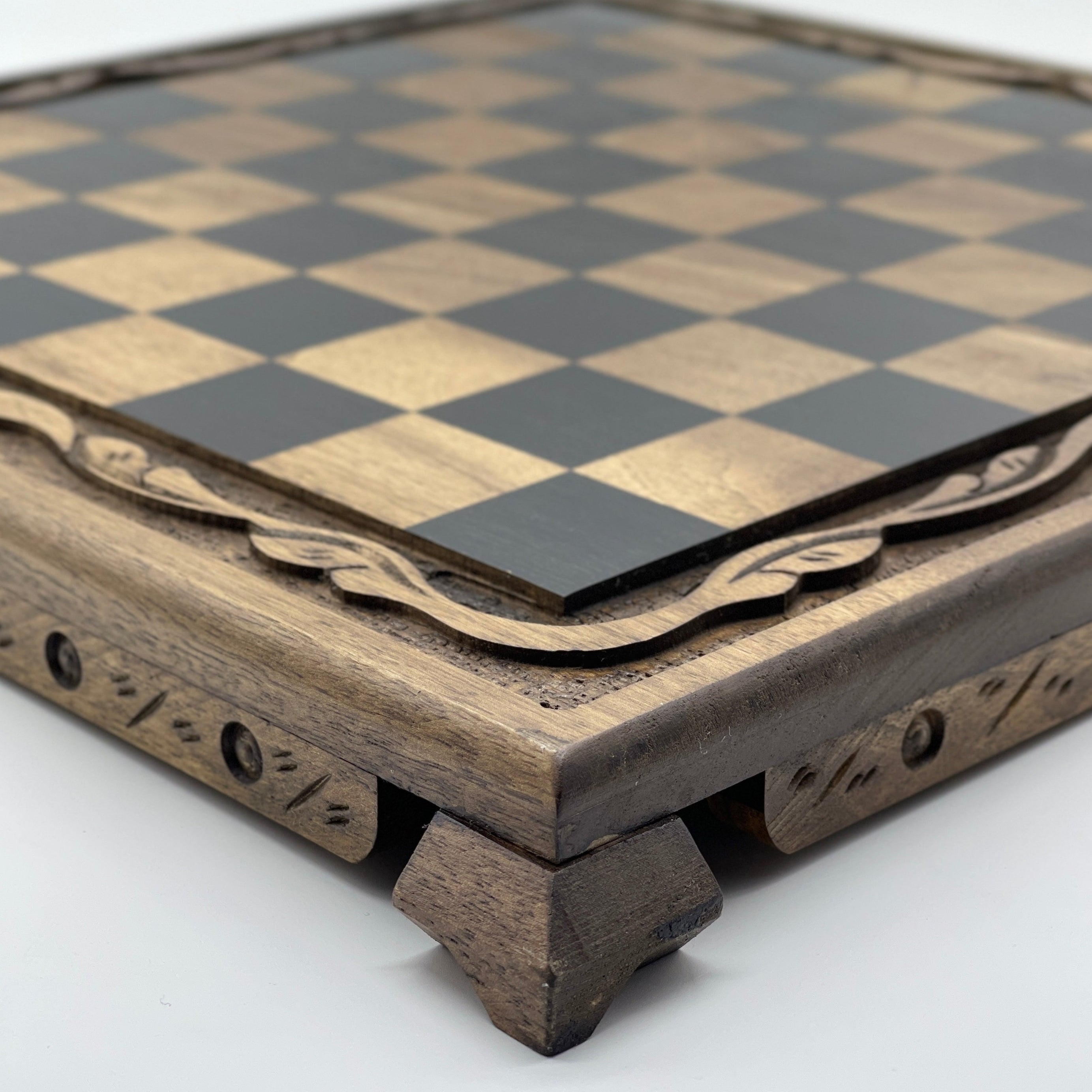 Polyester Stone Wooden Chess Set with Wooden Luxury Chess Board with Legs