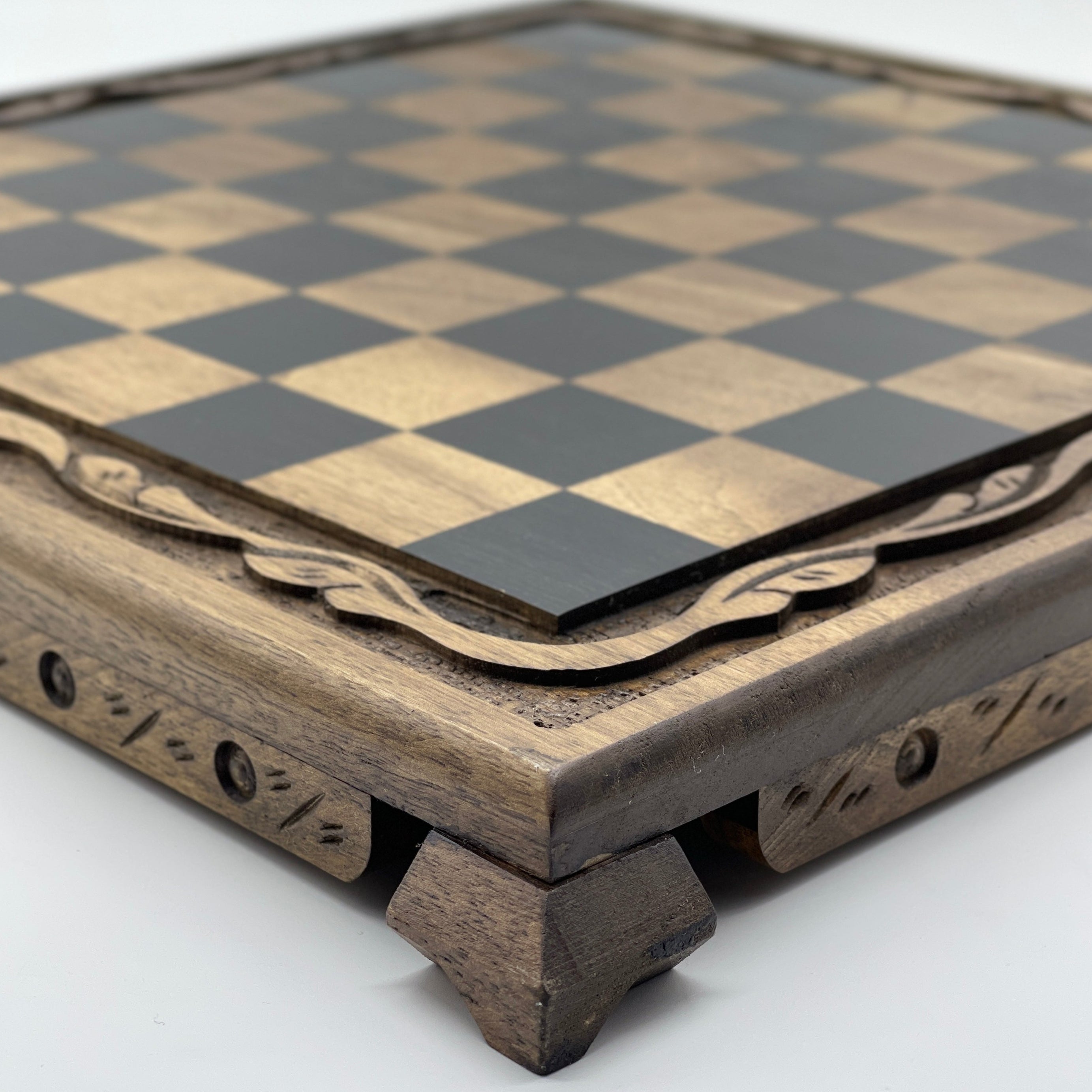 Polyester Stone Wooden Chess Set With Wooden Luxury Chess Board With Legs