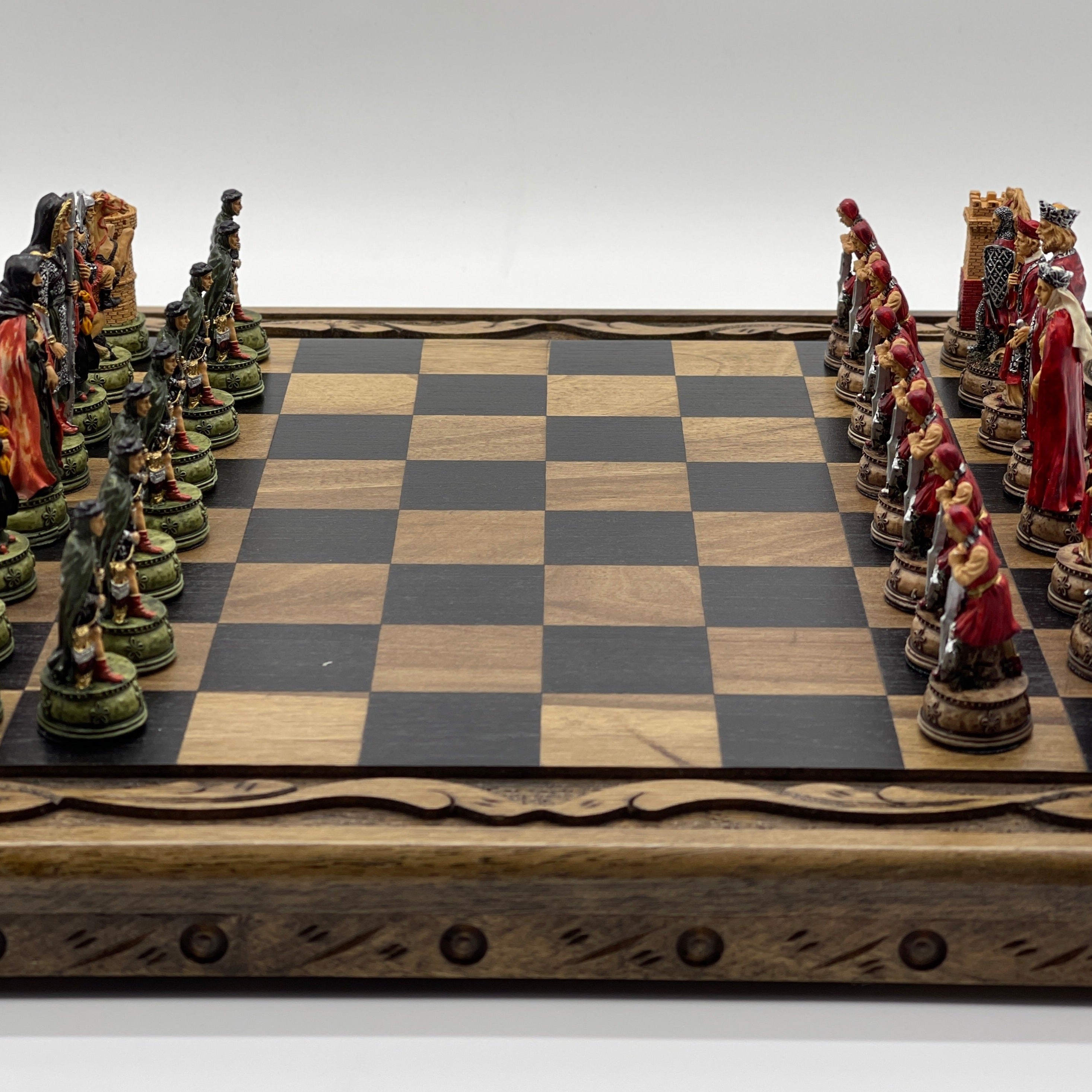 Polyester Stone Wooden Chess Set With Wooden Luxury Chess Board With Legs