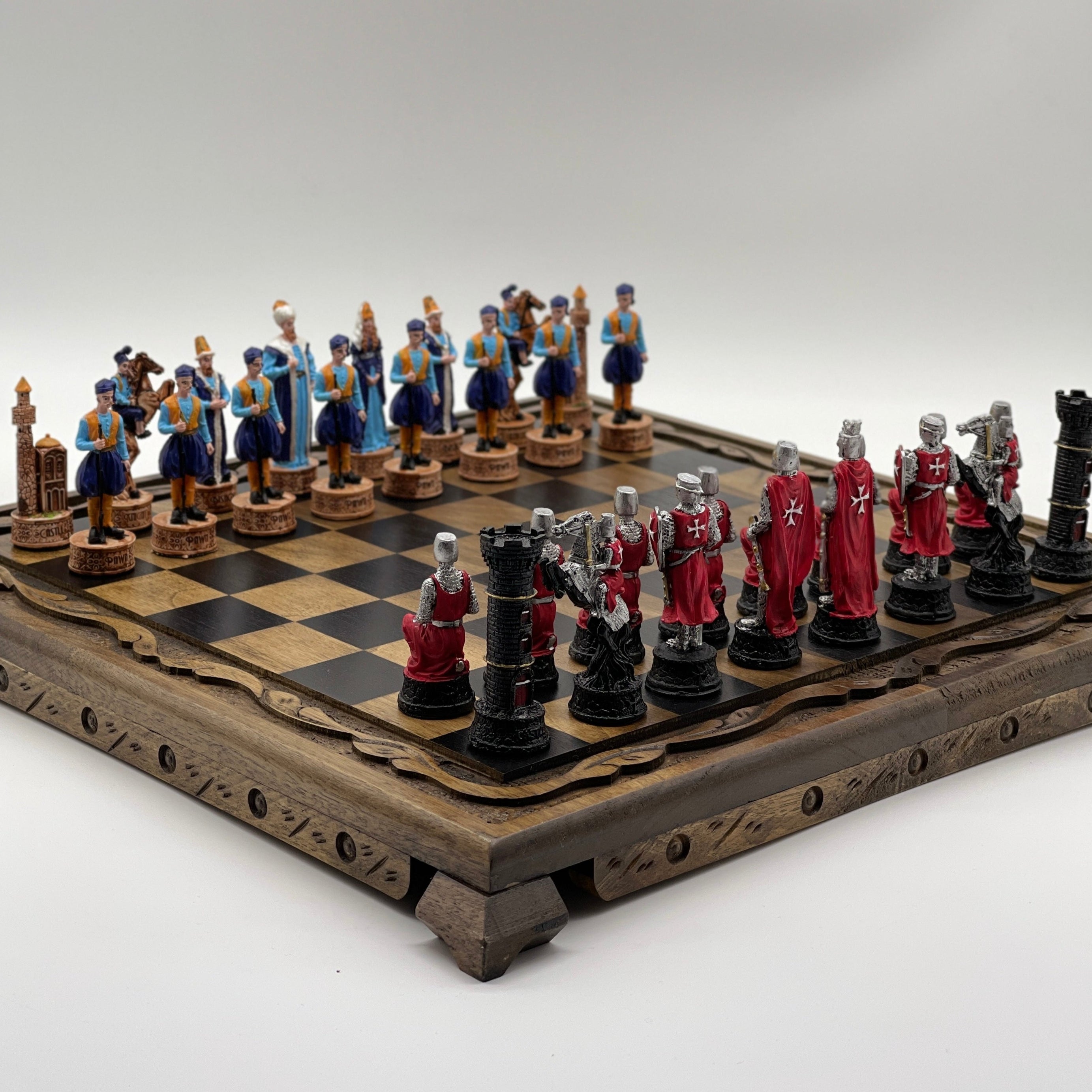 Polyester Stone Wooden Chess Set With Wooden Luxury Chess Board With Legs