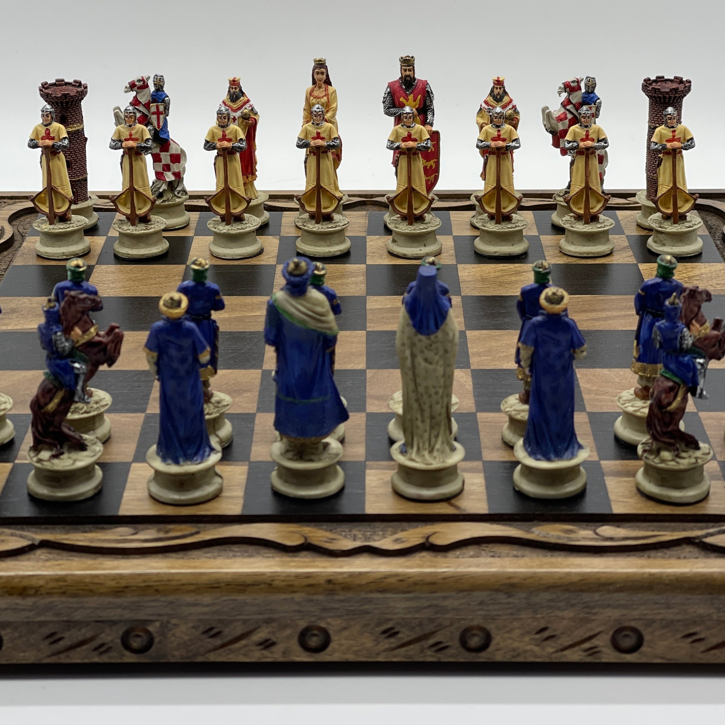 Polyester Stone Wooden Chess Set With Wooden Luxury Chess Board With Legs