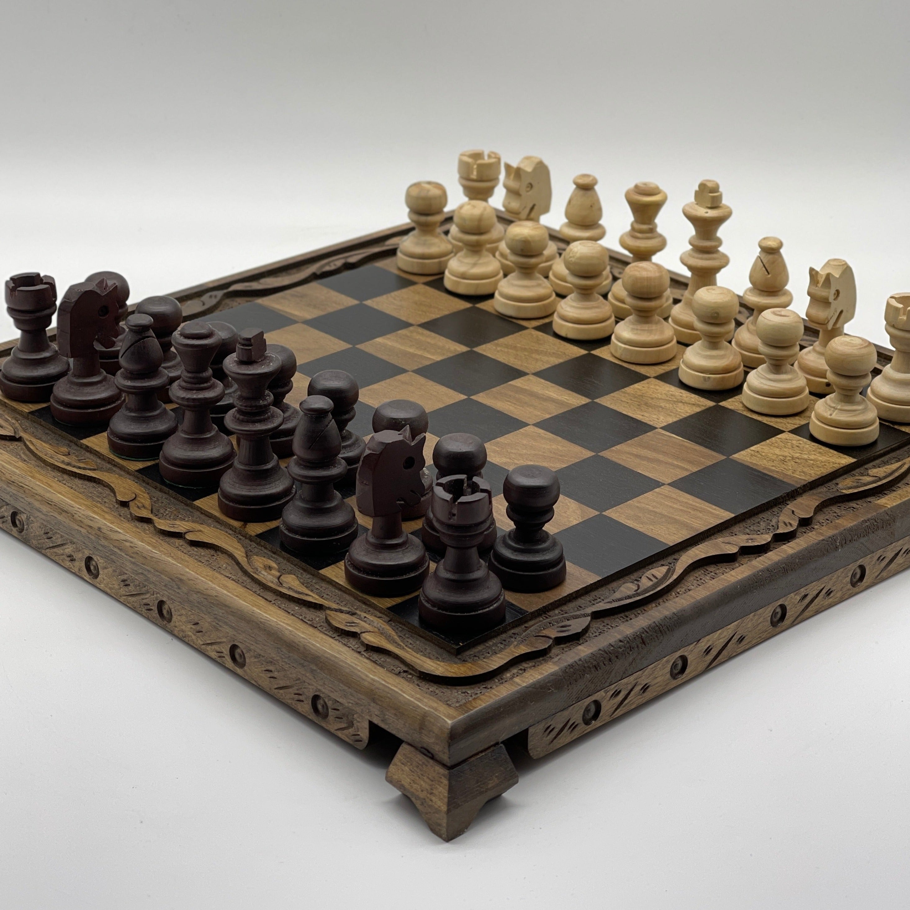 Wooden Stone Wooden Chess Set With Wooden Luxury Chess Board With Legs