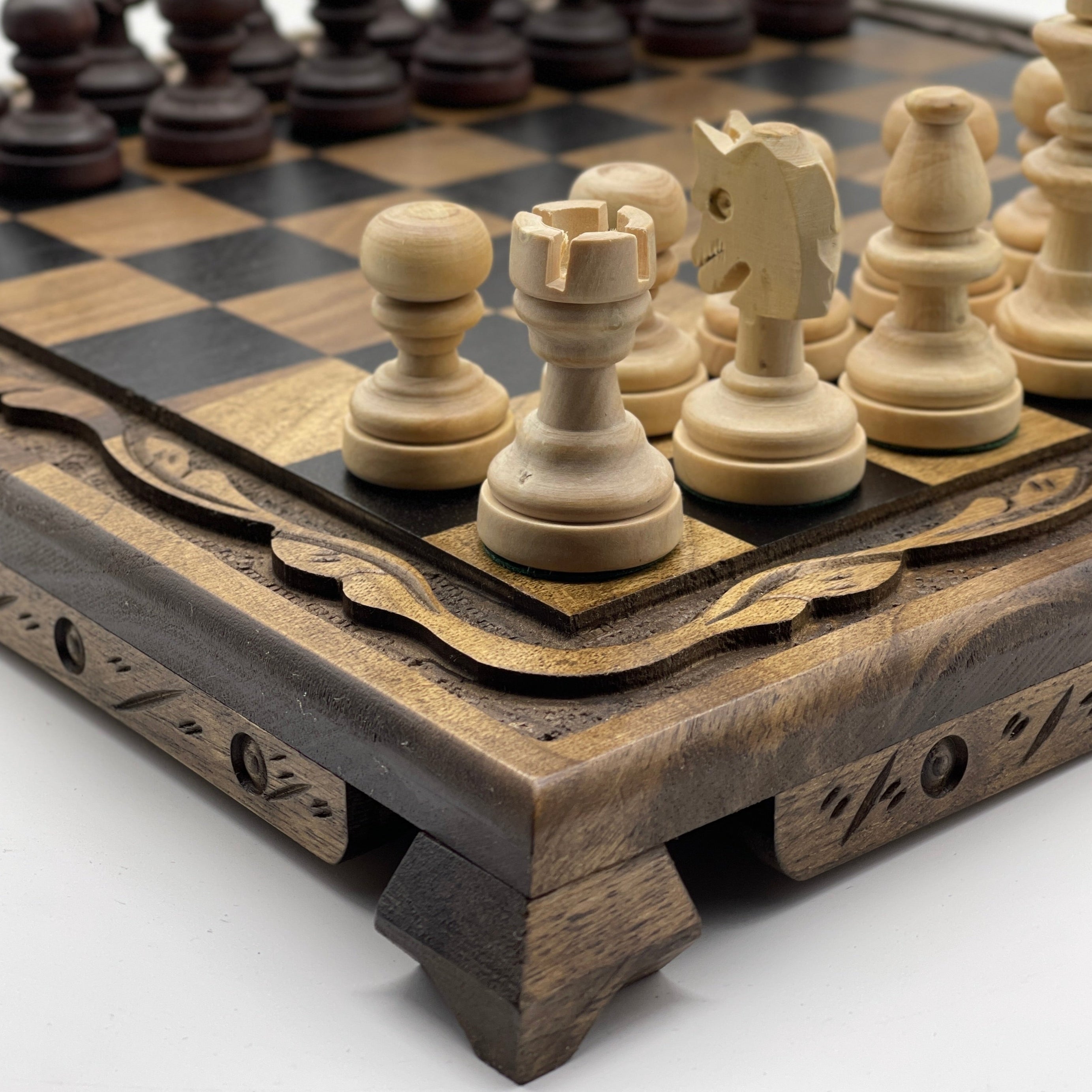 Wooden Stone Wooden Chess Set With Wooden Luxury Chess Board With Legs