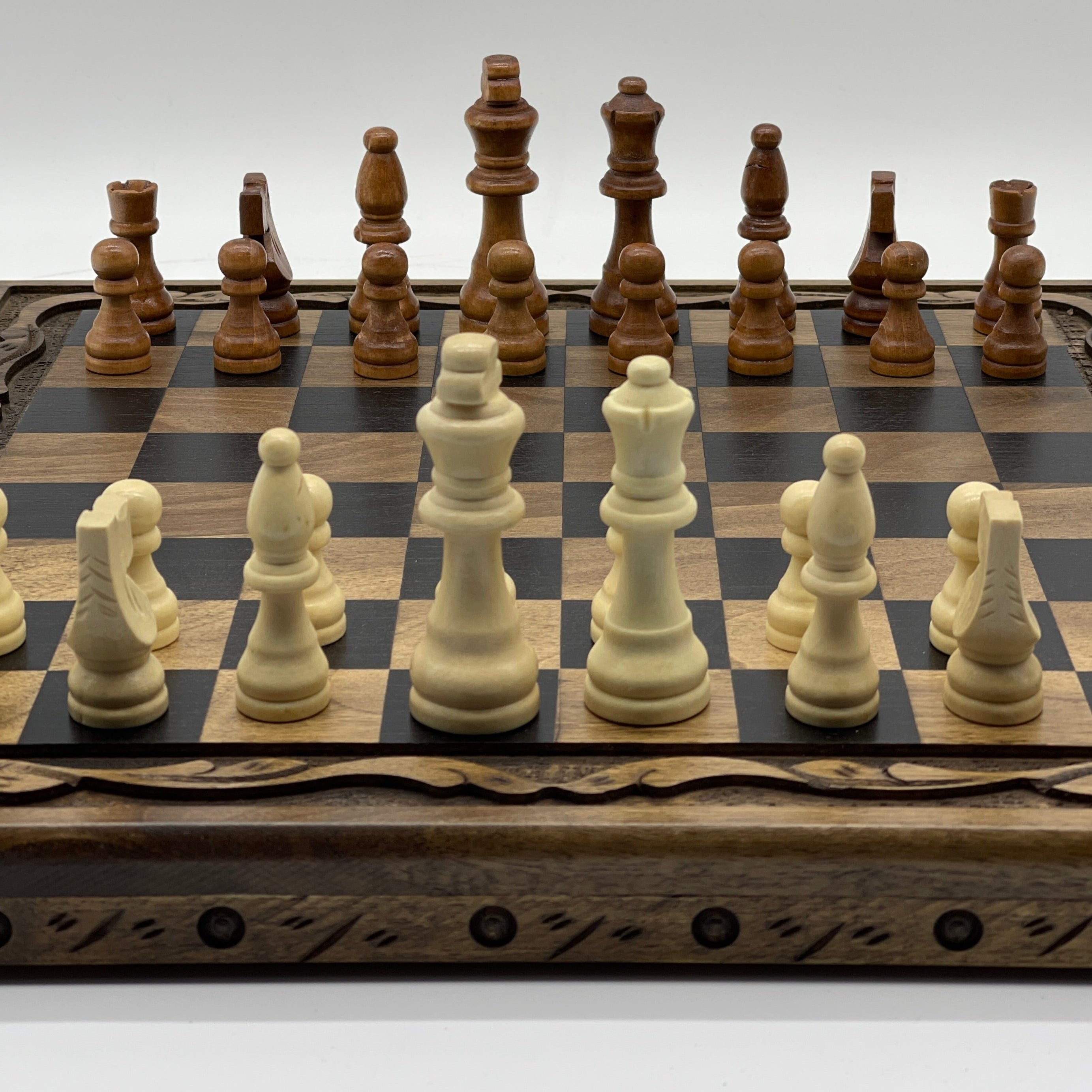 Wooden Stone Wooden Chess Set With Wooden Luxury Chess Board With Legs