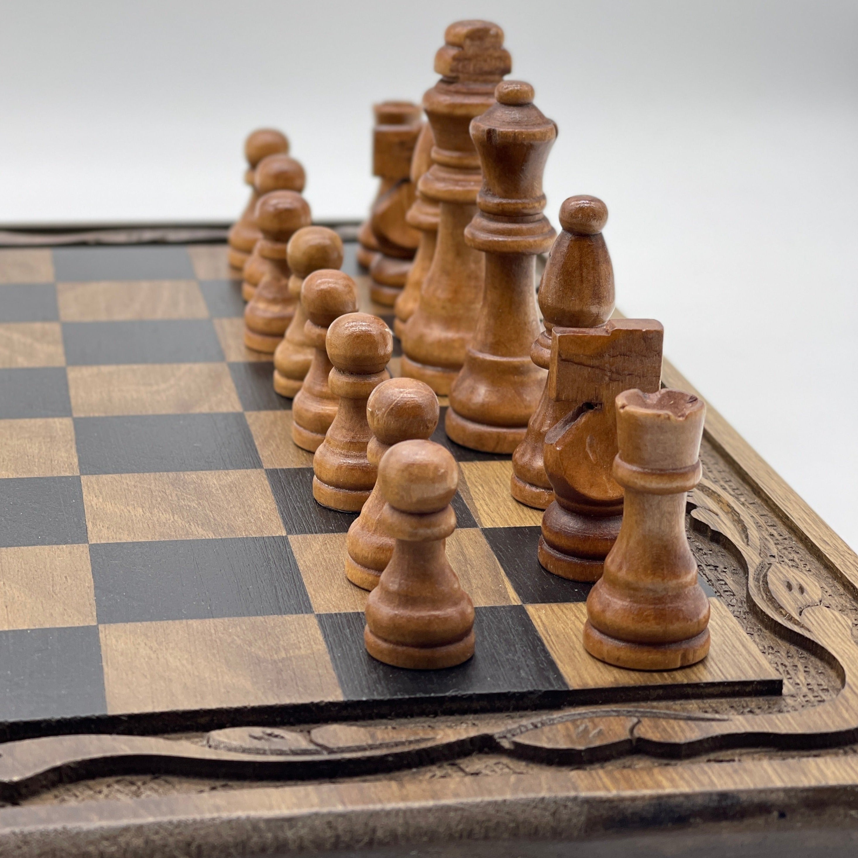 Wooden Stone Wooden Chess Set With Wooden Luxury Chess Board With Legs