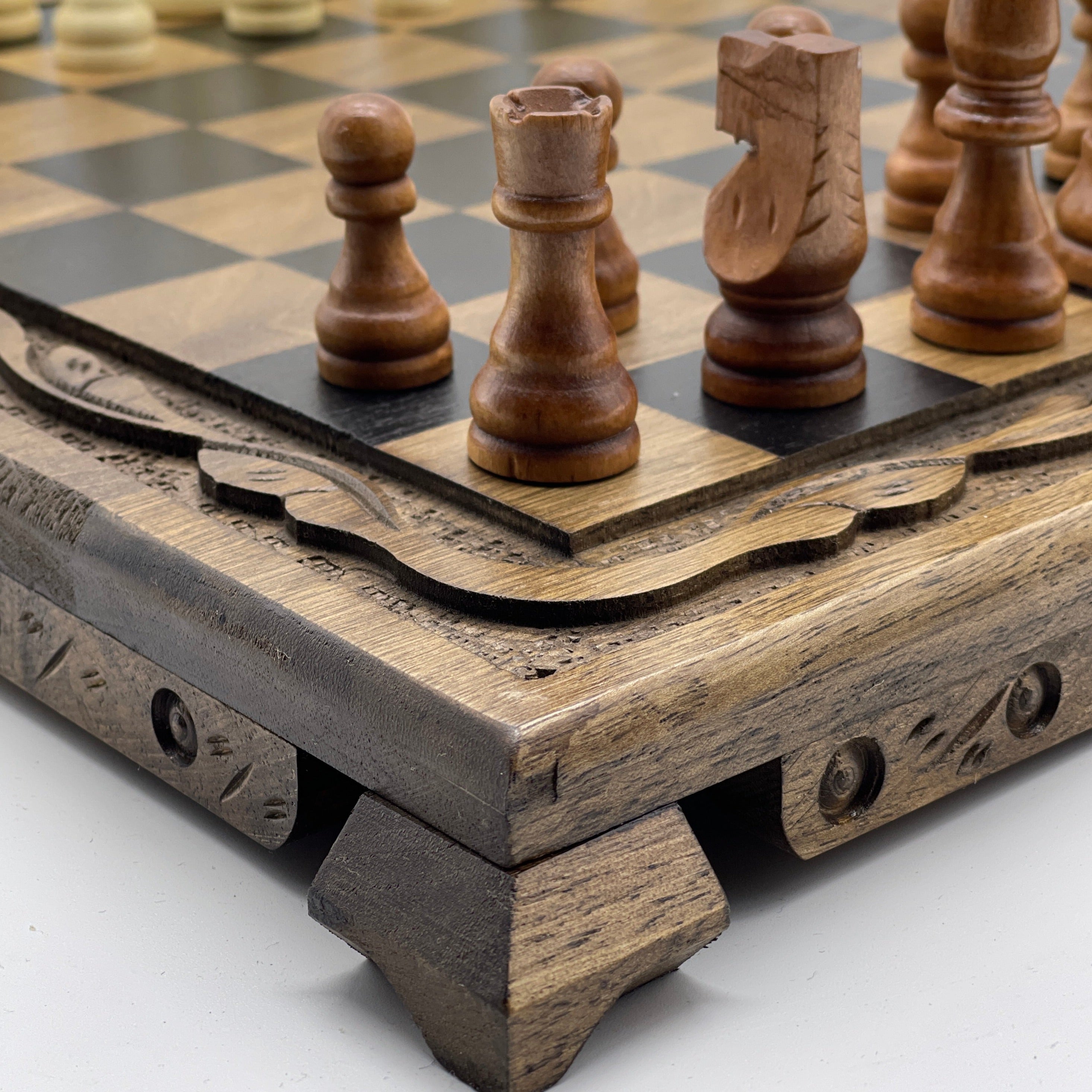 Wooden Stone Wooden Chess Set With Wooden Luxury Chess Board With Legs