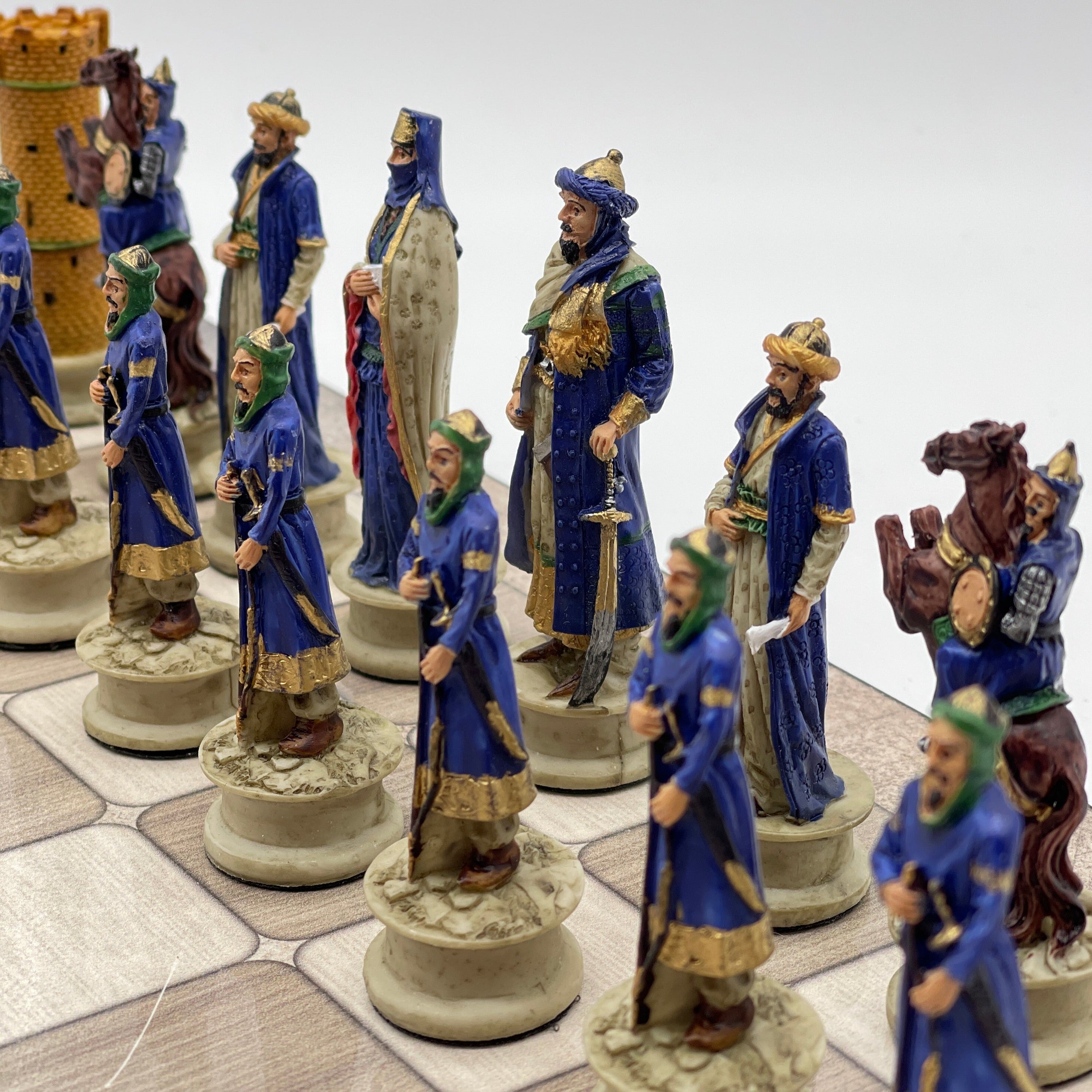 Gray Marble Pattern Wooden Chess Board With Crusaders Chess Pieces