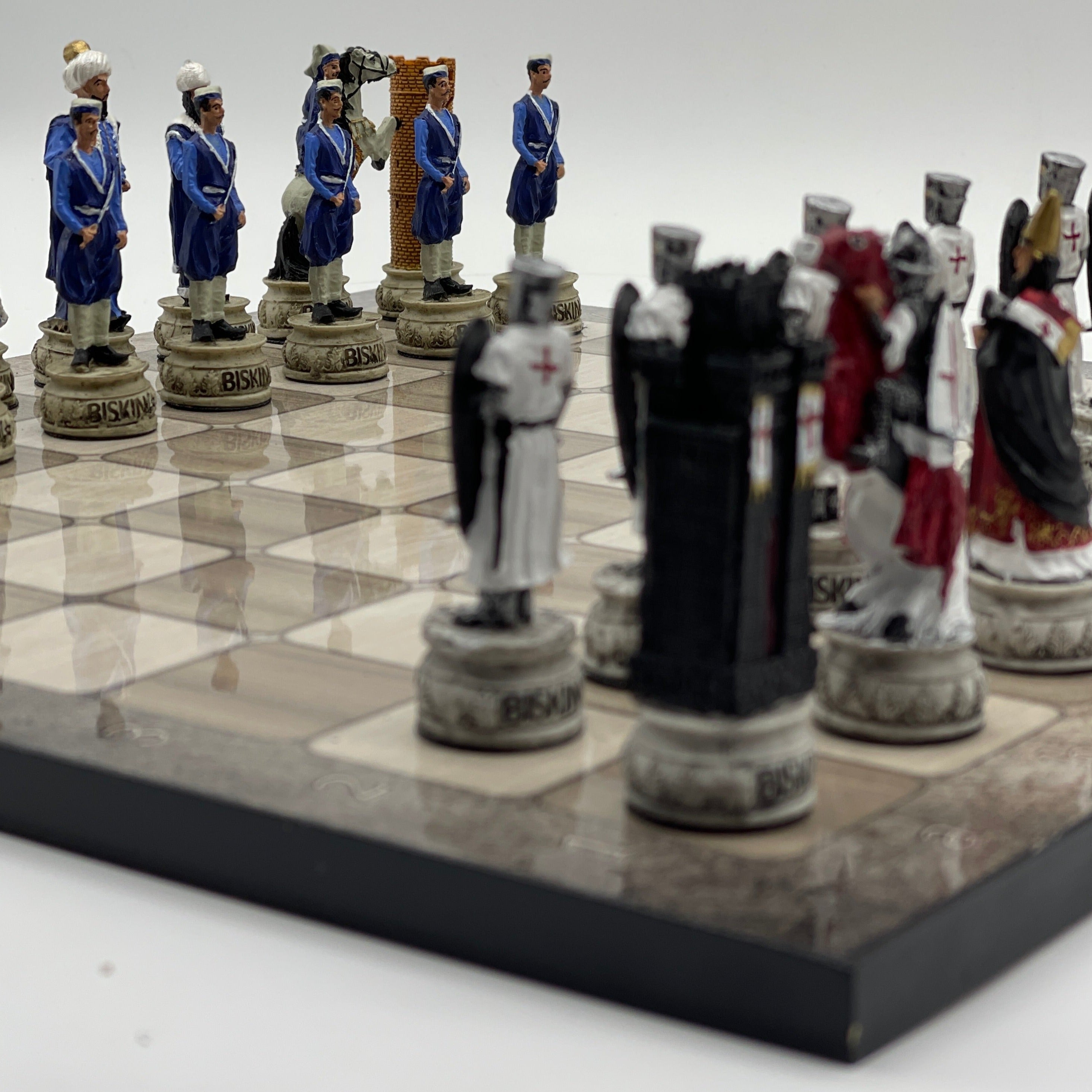 Gray Marble Pattern Wooden Chess Board With Crusaders Chess Pieces