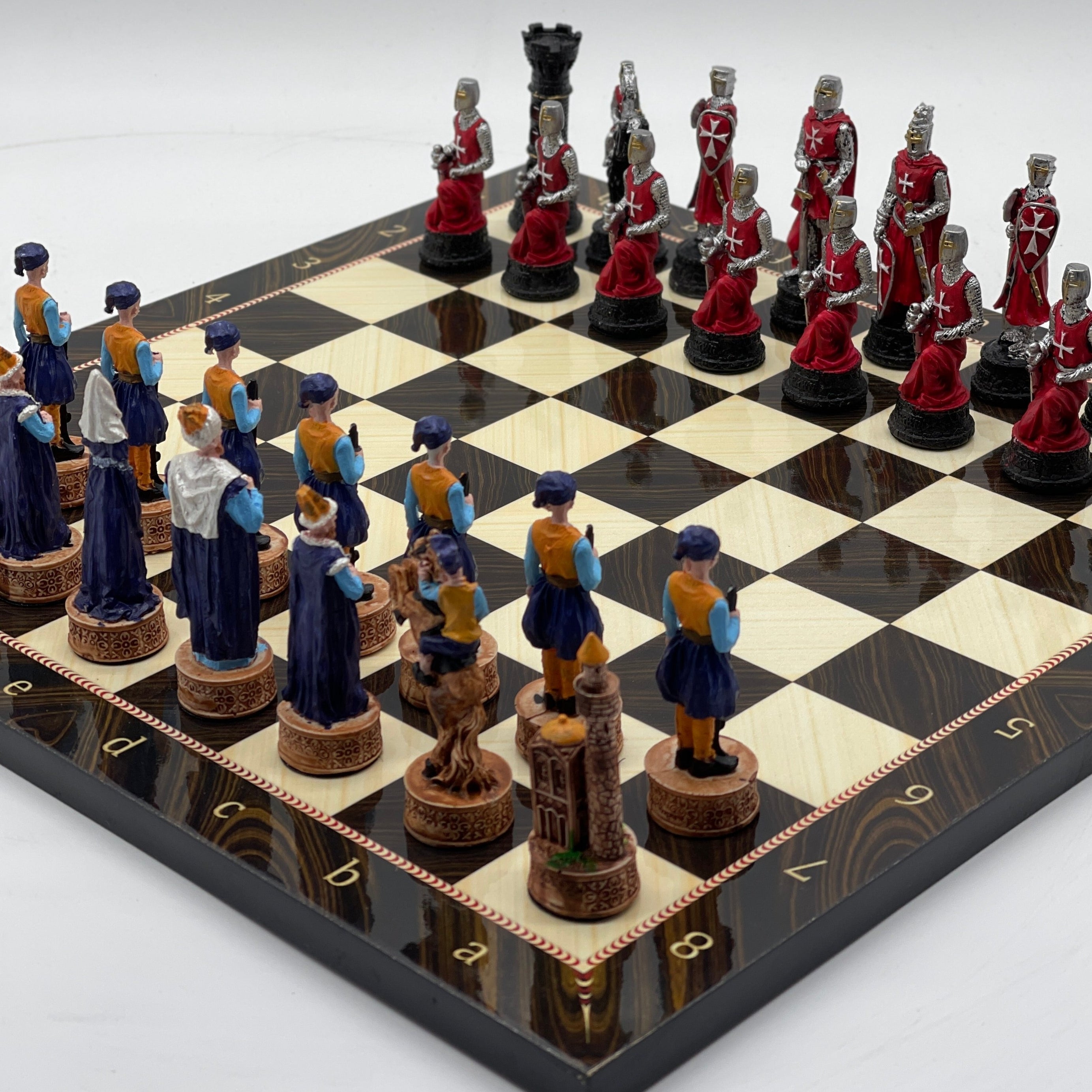 Brown Marble Pattern Wooden Chess Board With Crusaders Chess Pieces