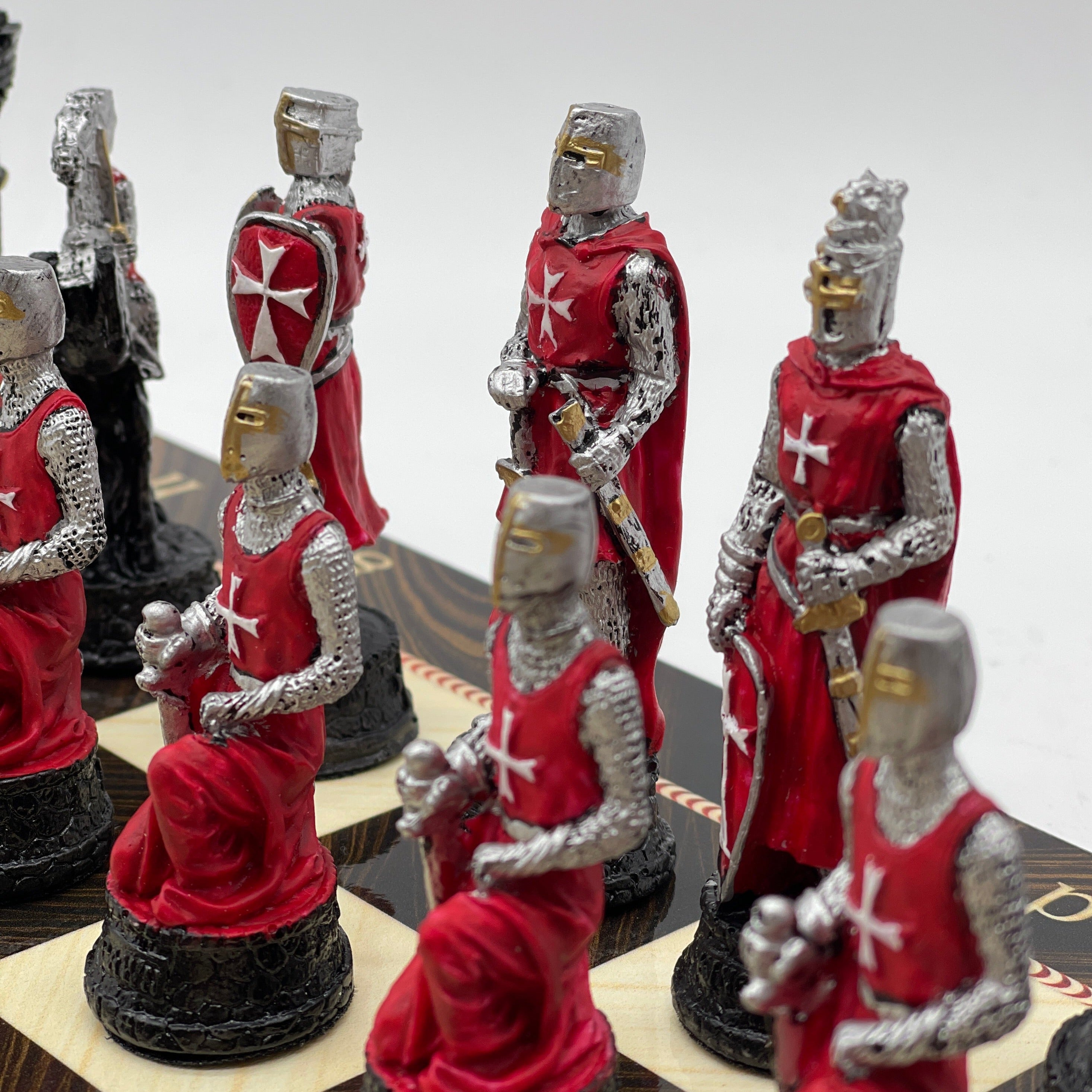 Brown Marble Pattern Wooden Chess Board With Crusaders Chess Pieces