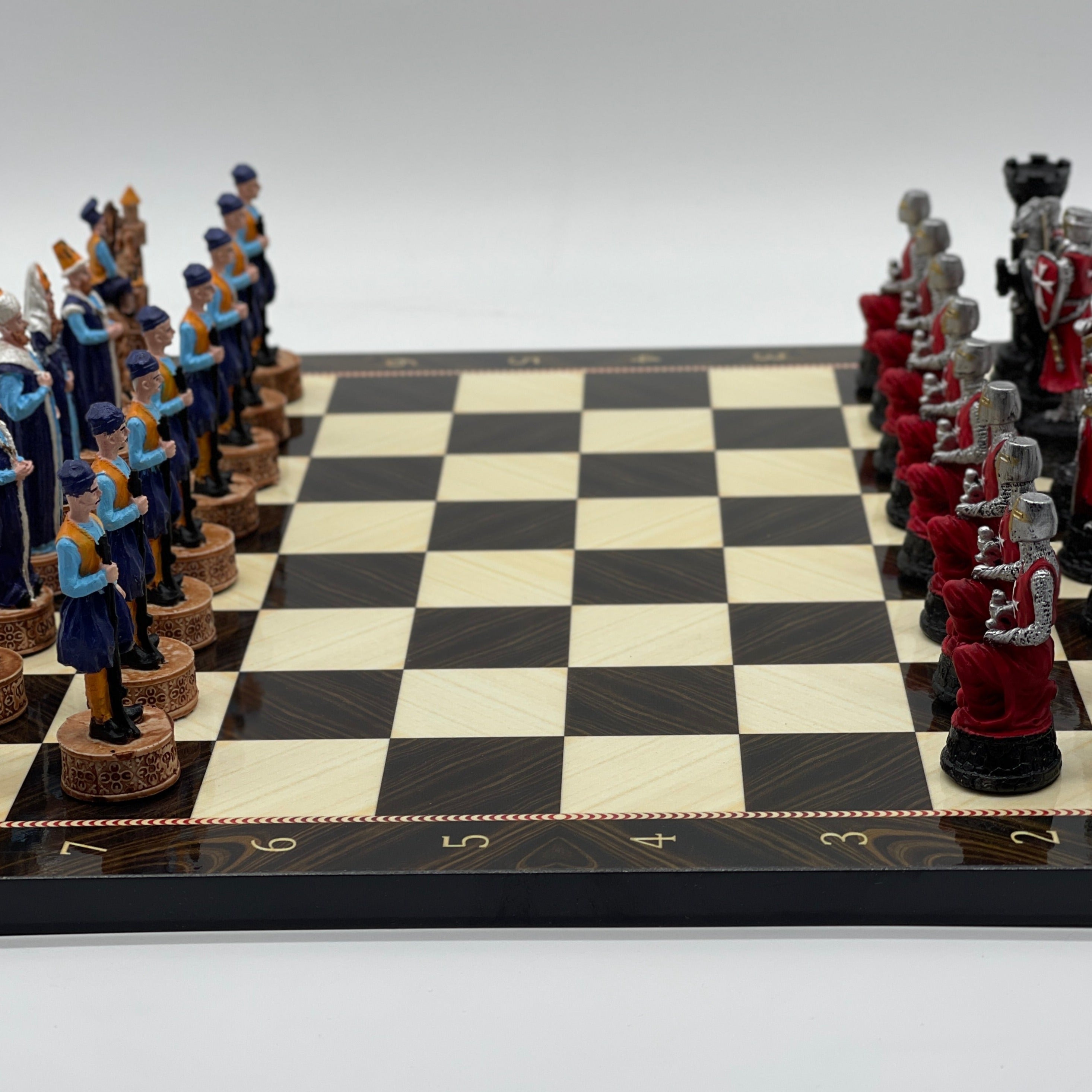 Brown Marble Pattern Wooden Chess Board With Crusaders Chess Pieces