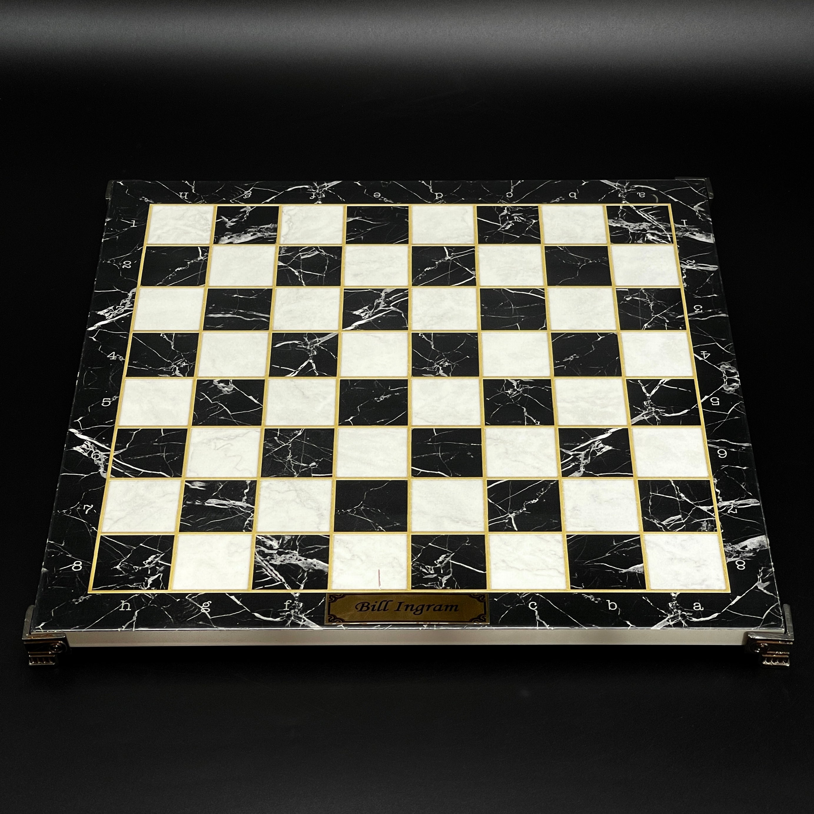 Black Marble Pattern Wooden Chess Set with Metal Chess Pieces with Metal Legs