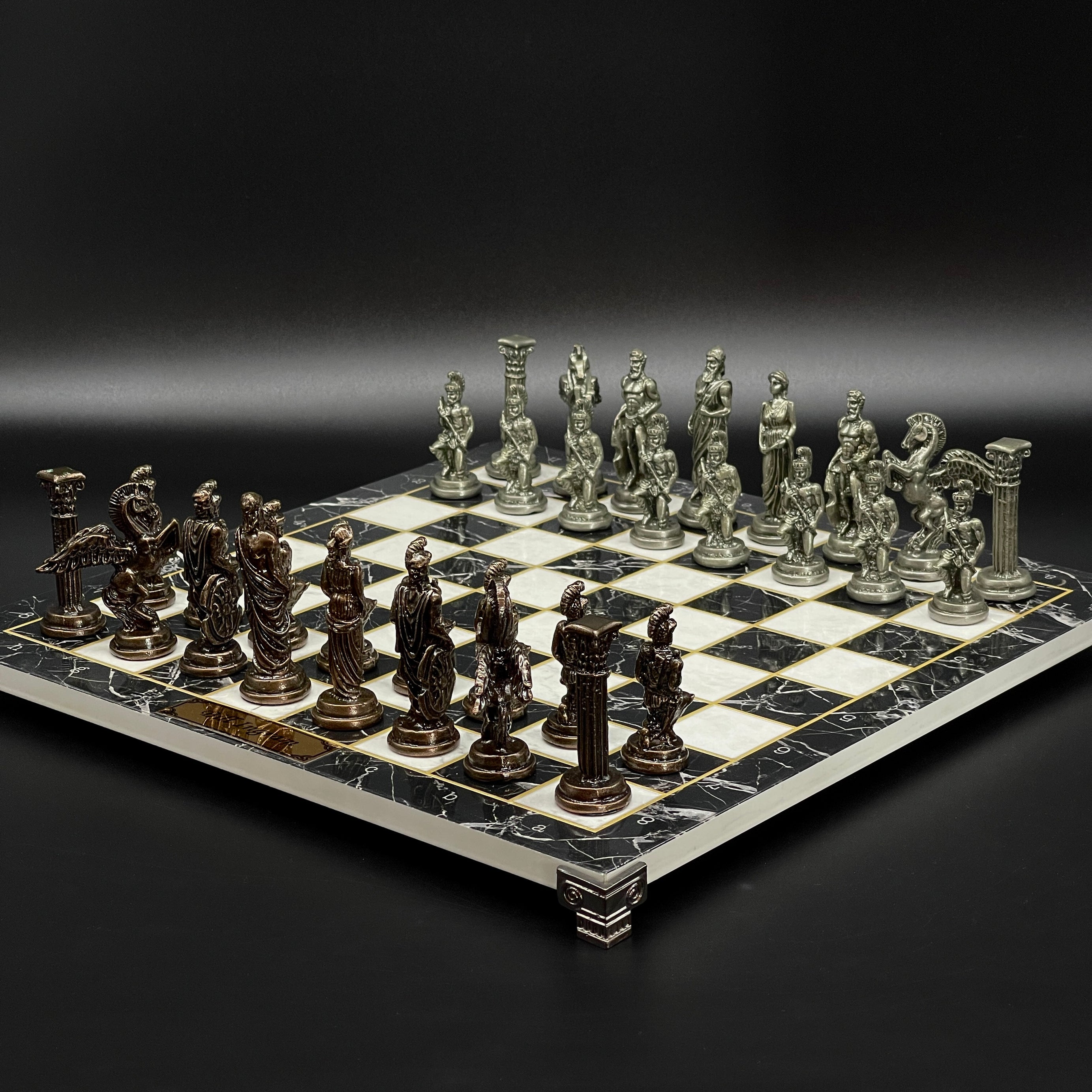 Black Marble Pattern Wooden Chess Set with Metal Chess Pieces with Metal Legs