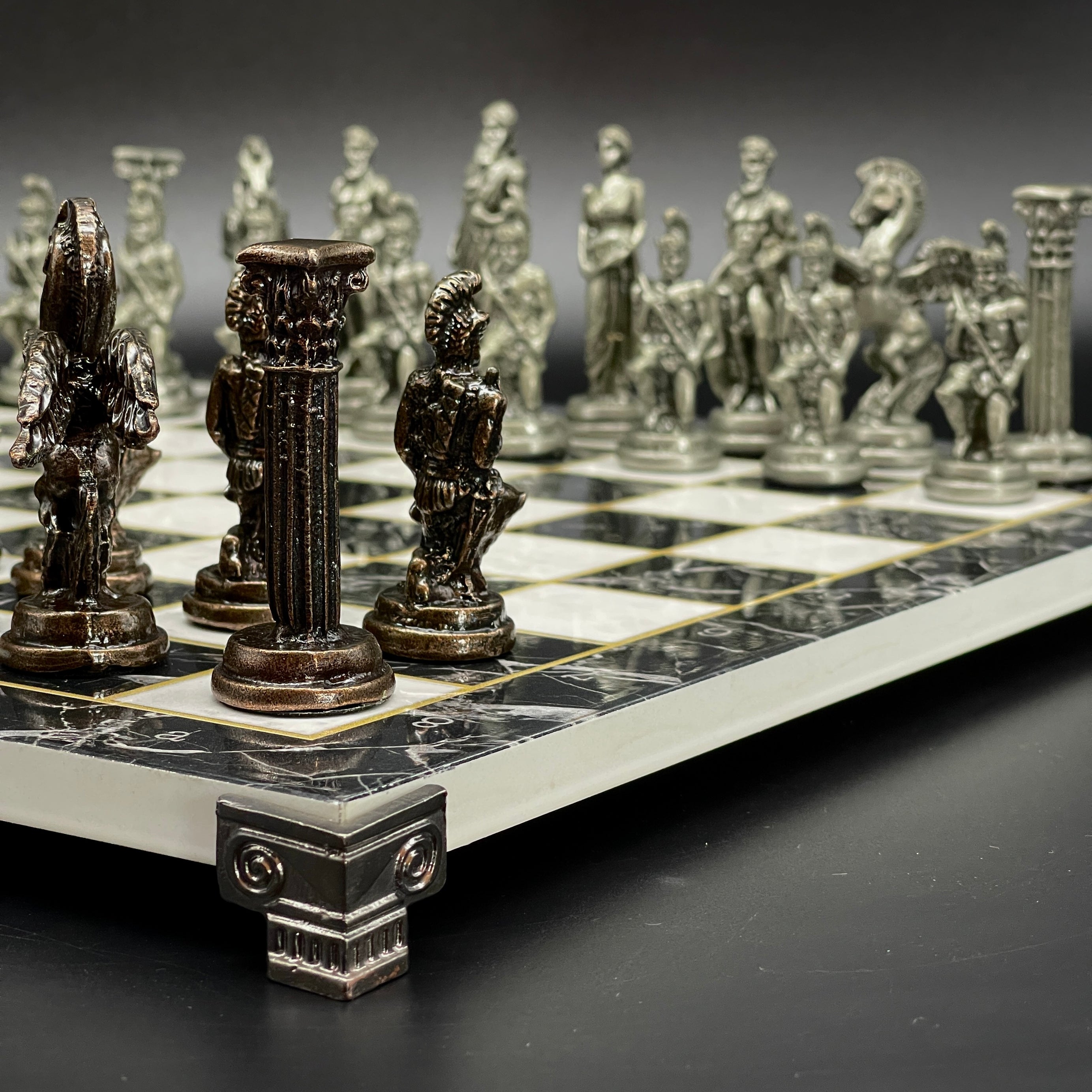 Black Marble Pattern Wooden Chess Set with Metal Chess Pieces with Metal Legs