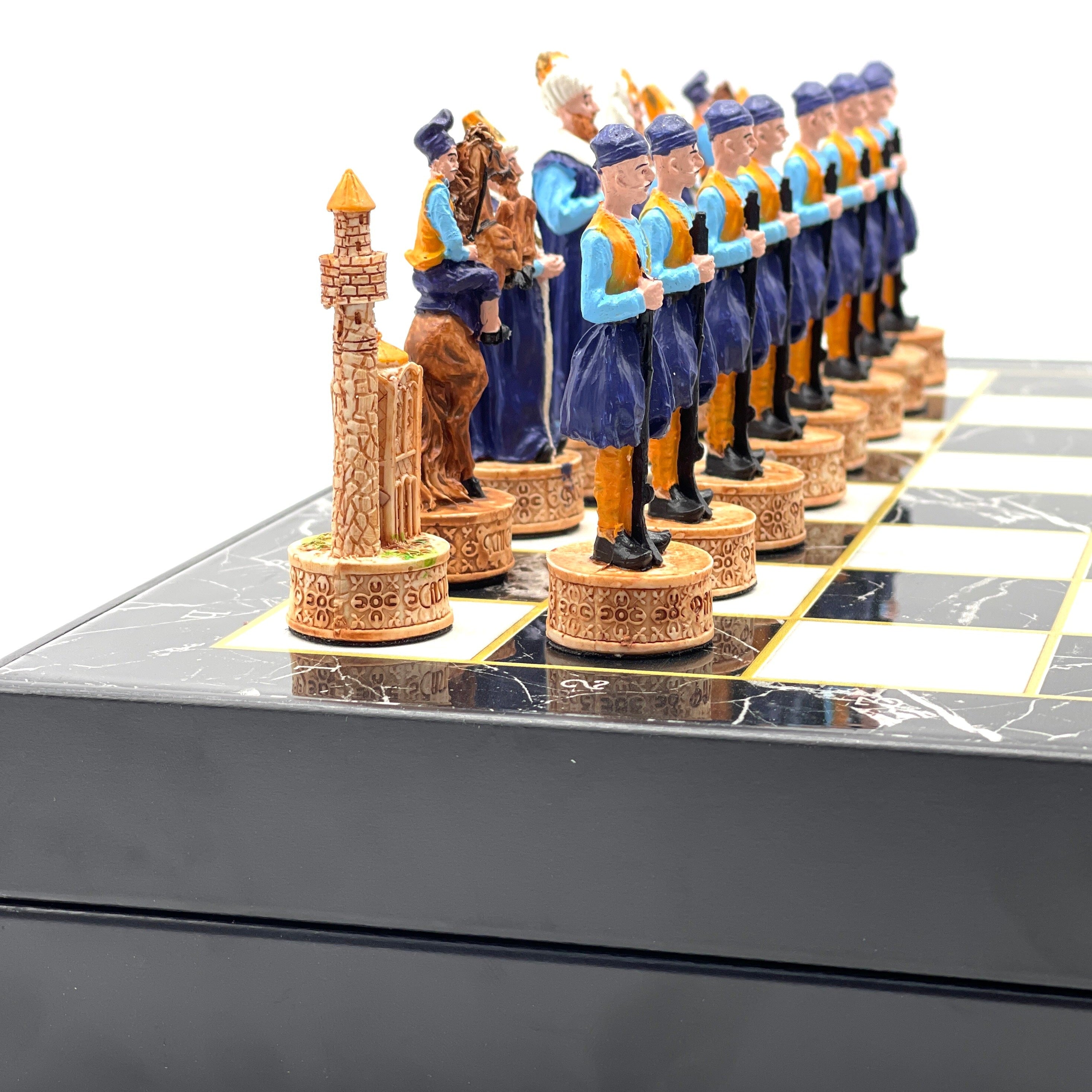 VIP Marble Patterned Folding Chess Set With Crusaders Polyester Chess Pieces