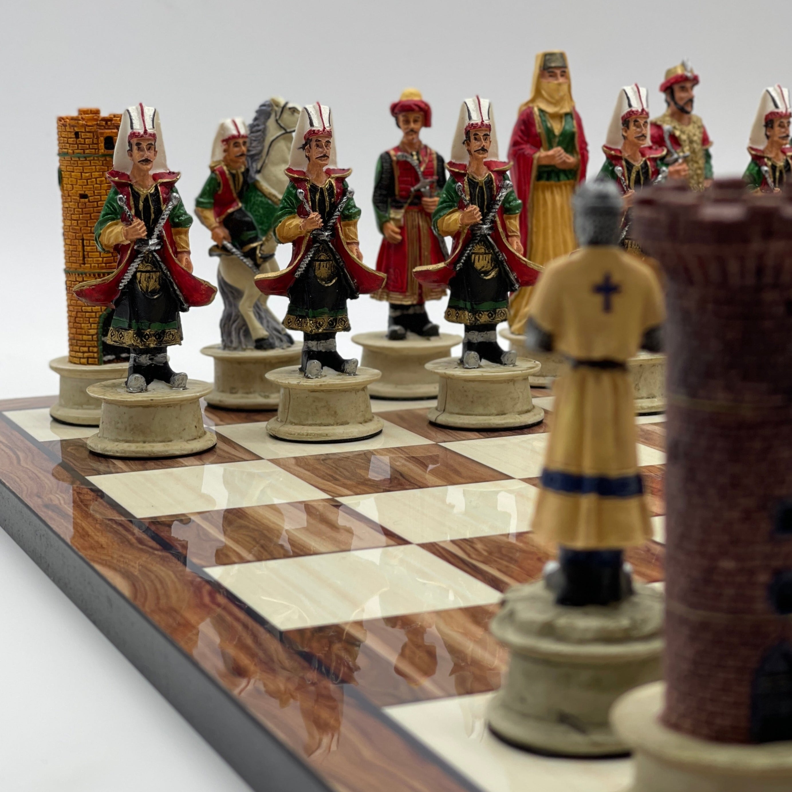 Large Brown Marble Pattern Chess Board With Polyester Chess Pieces