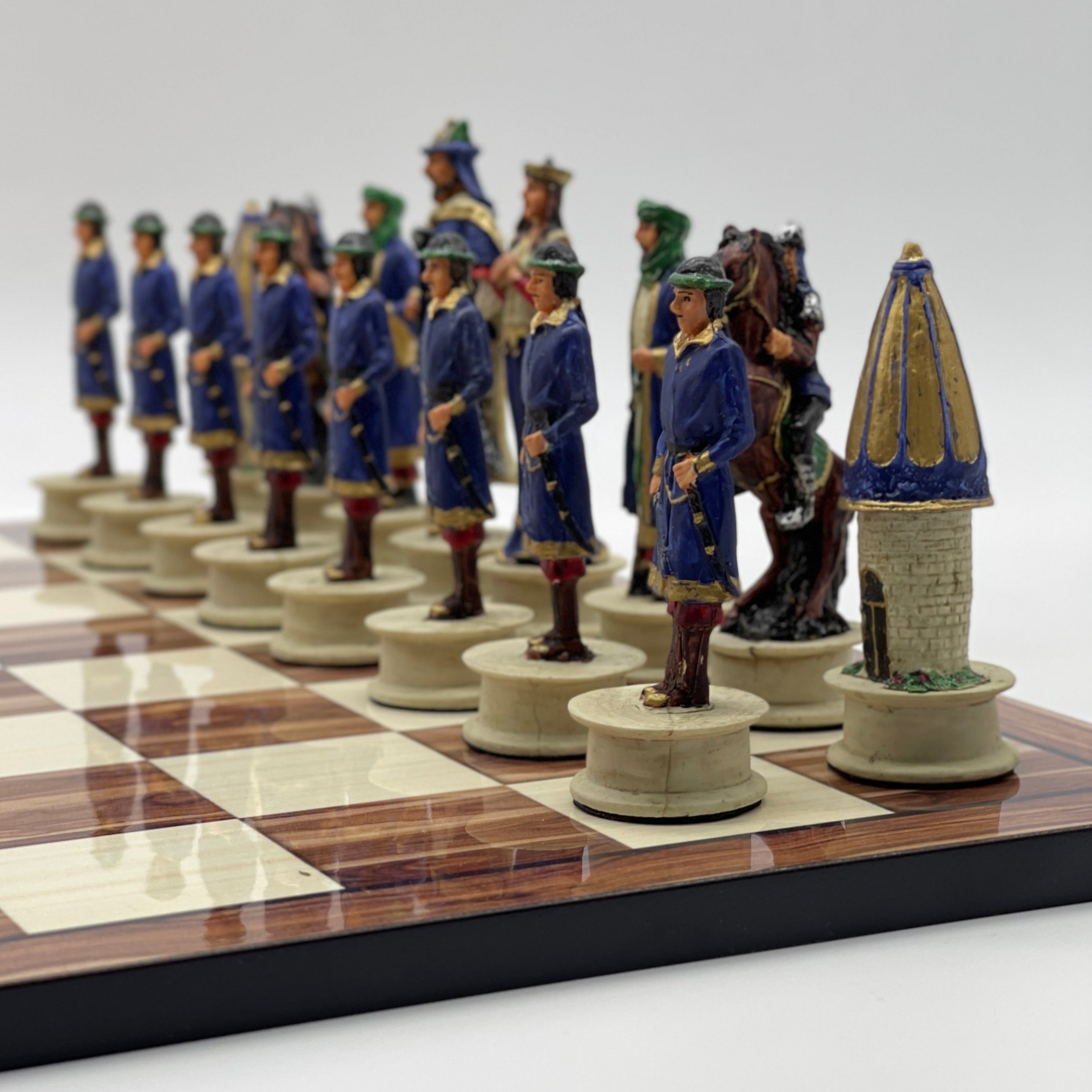 Large Brown Marble Pattern Chess Board With Ottomans Polyester Chess Pieces