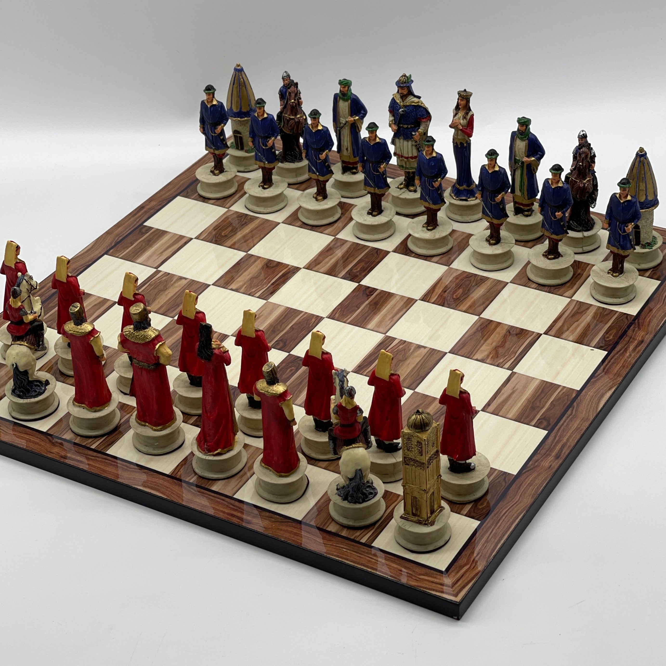 Large Brown Marble Pattern Chess Board With Ottomans Polyester Chess Pieces