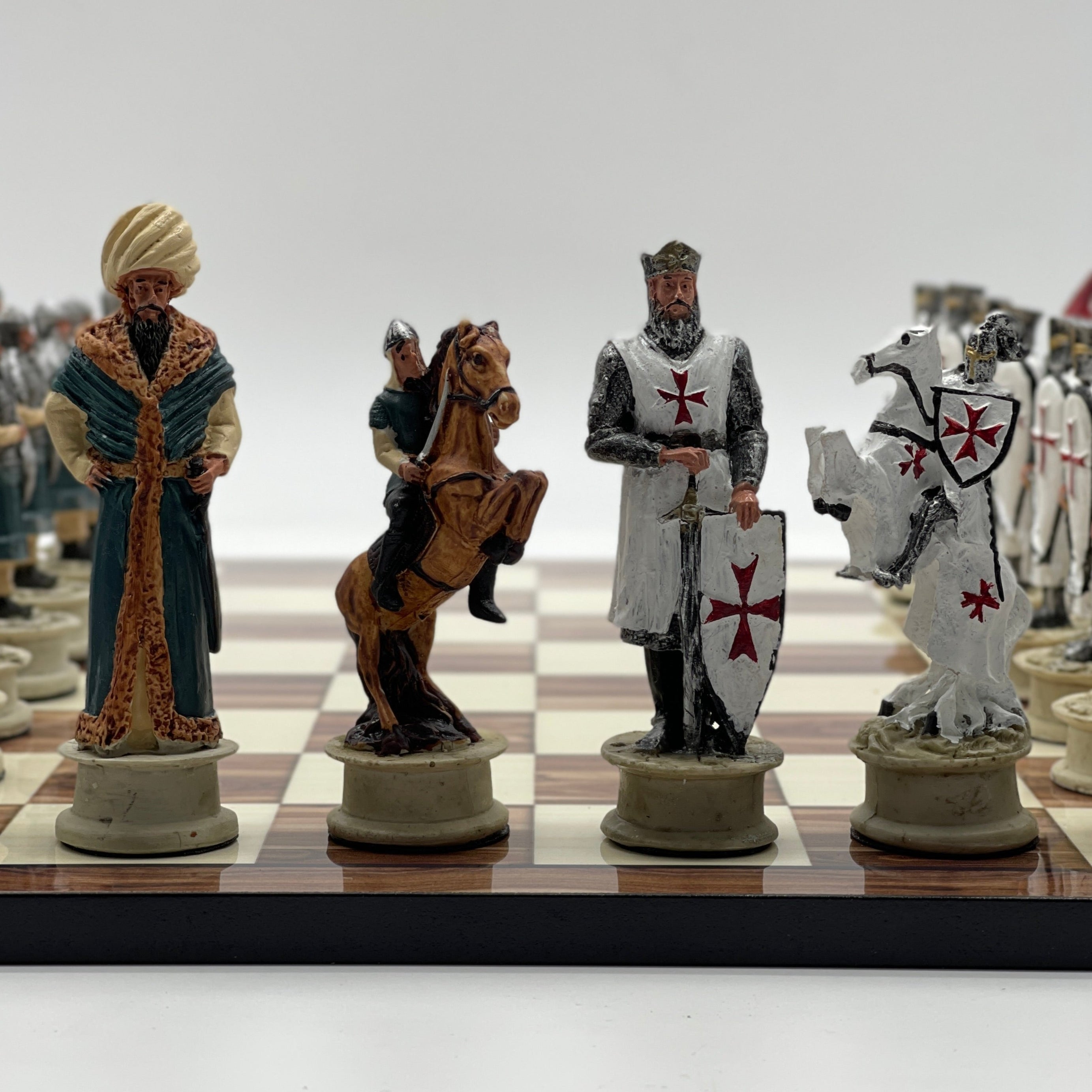 Large Brown Marble Pattern Chess Board With Polyester Chess Pieces