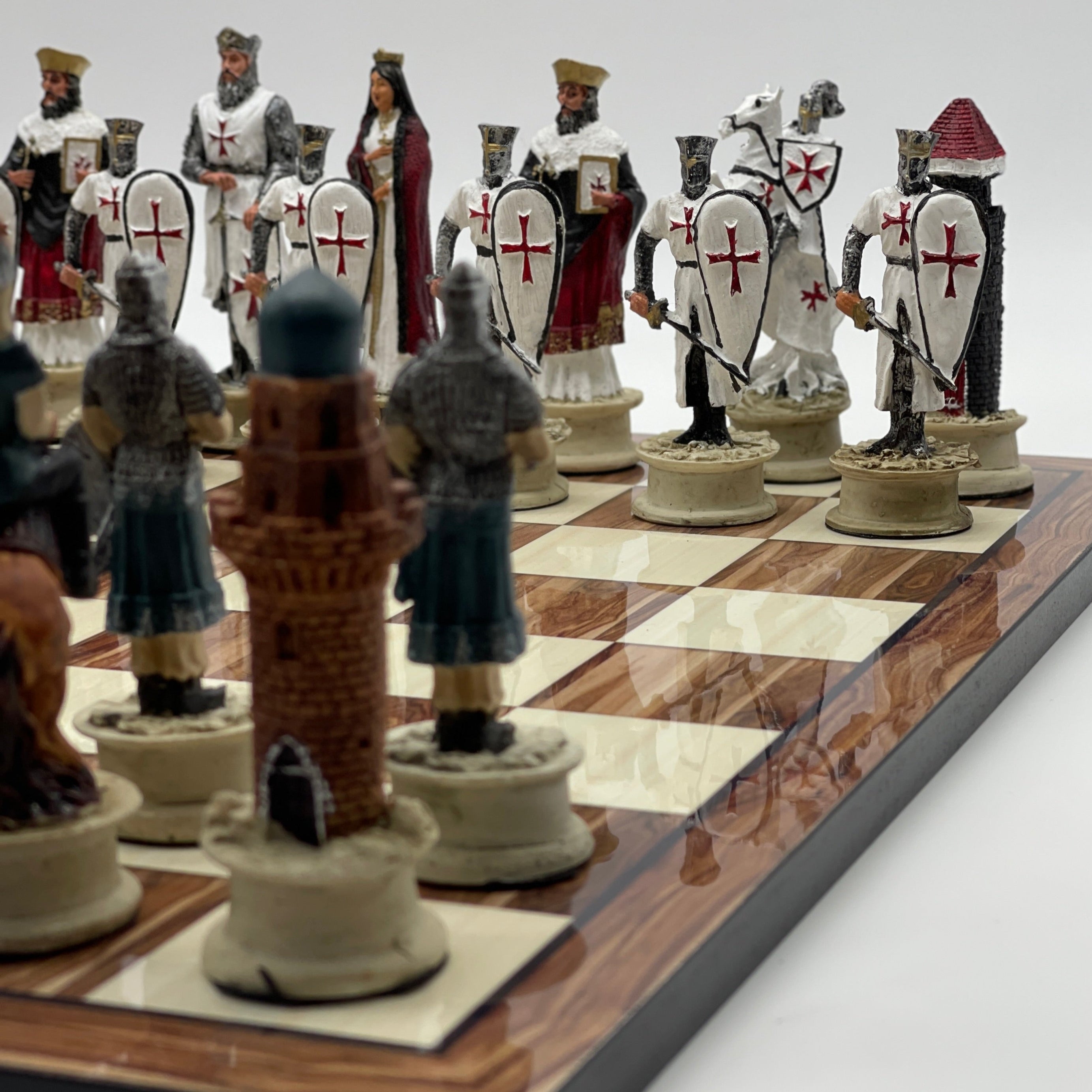 Large Brown Marble Pattern Chess Board With Polyester Chess Pieces