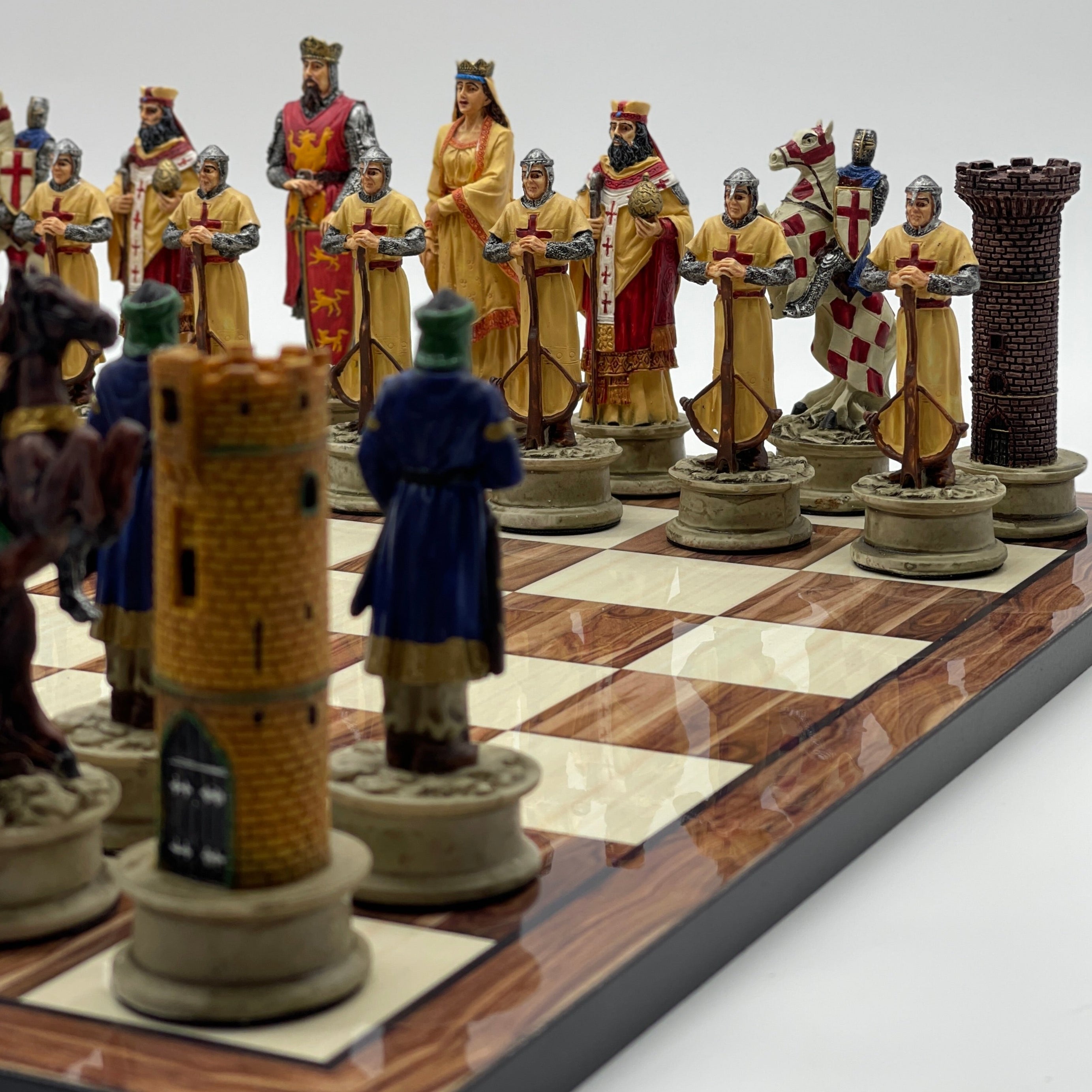 Large Brown Marble Pattern Chess Board With Ottomans Polyester Chess Pieces
