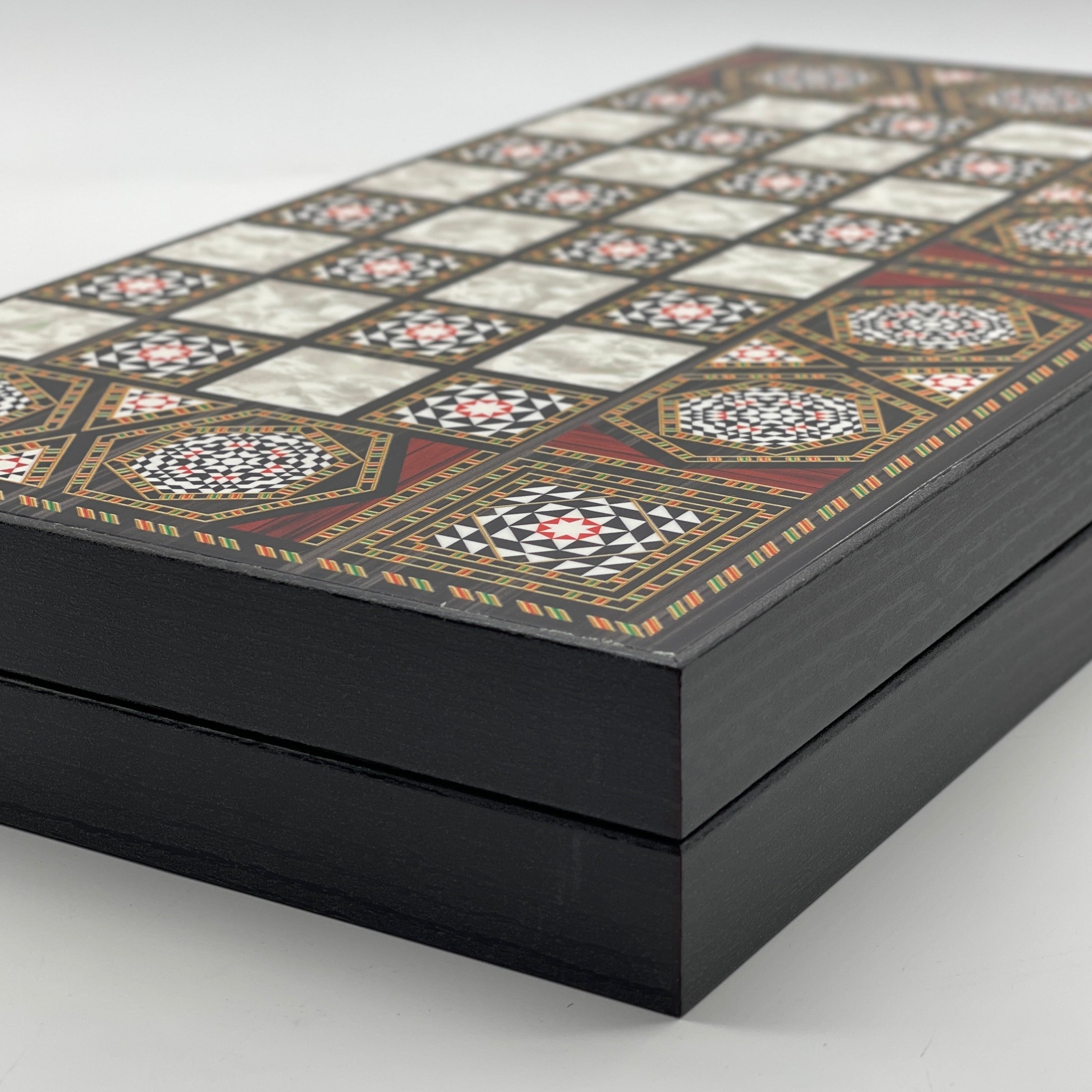 Handmade Mosaic Pattern Backgammon Set With Crusaders Chess Pieces