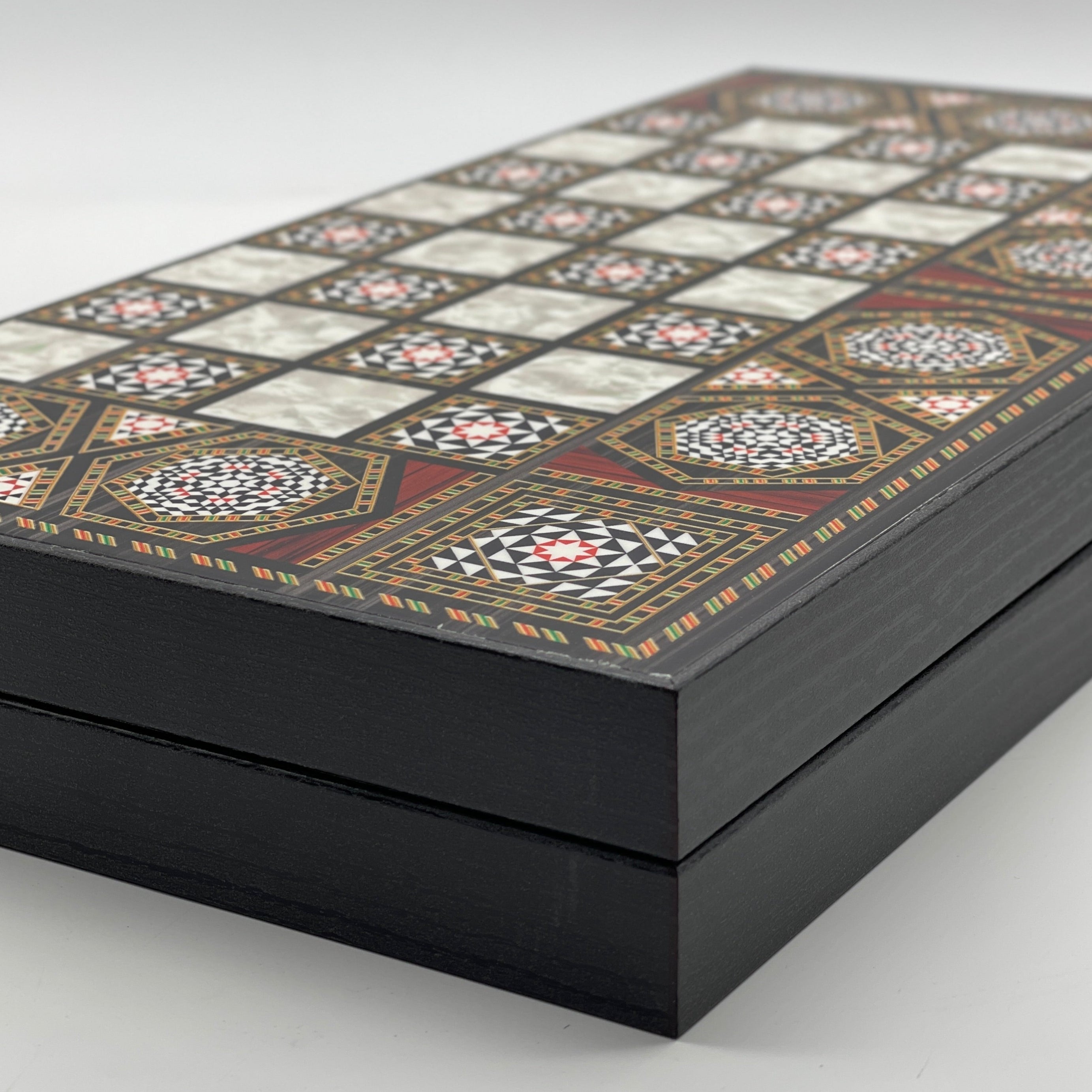 Handmade Mosaic Pattern Backgammon Set With Crusaders Chess Pieces