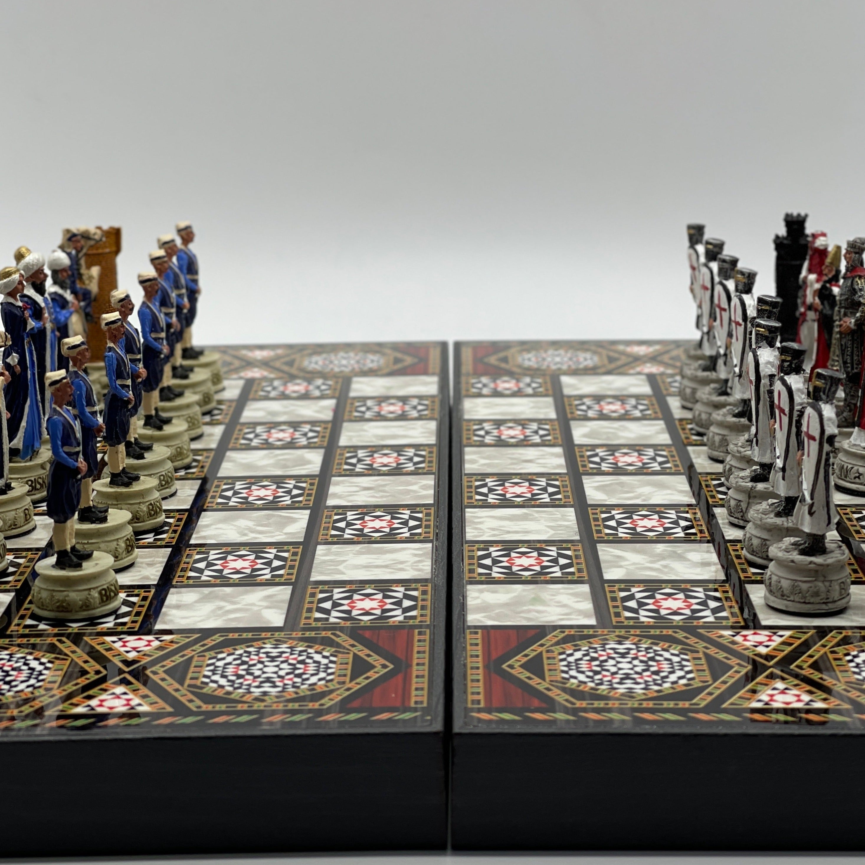 Handmade Mosaic Pattern Backgammon Set With Crusaders Chess Pieces