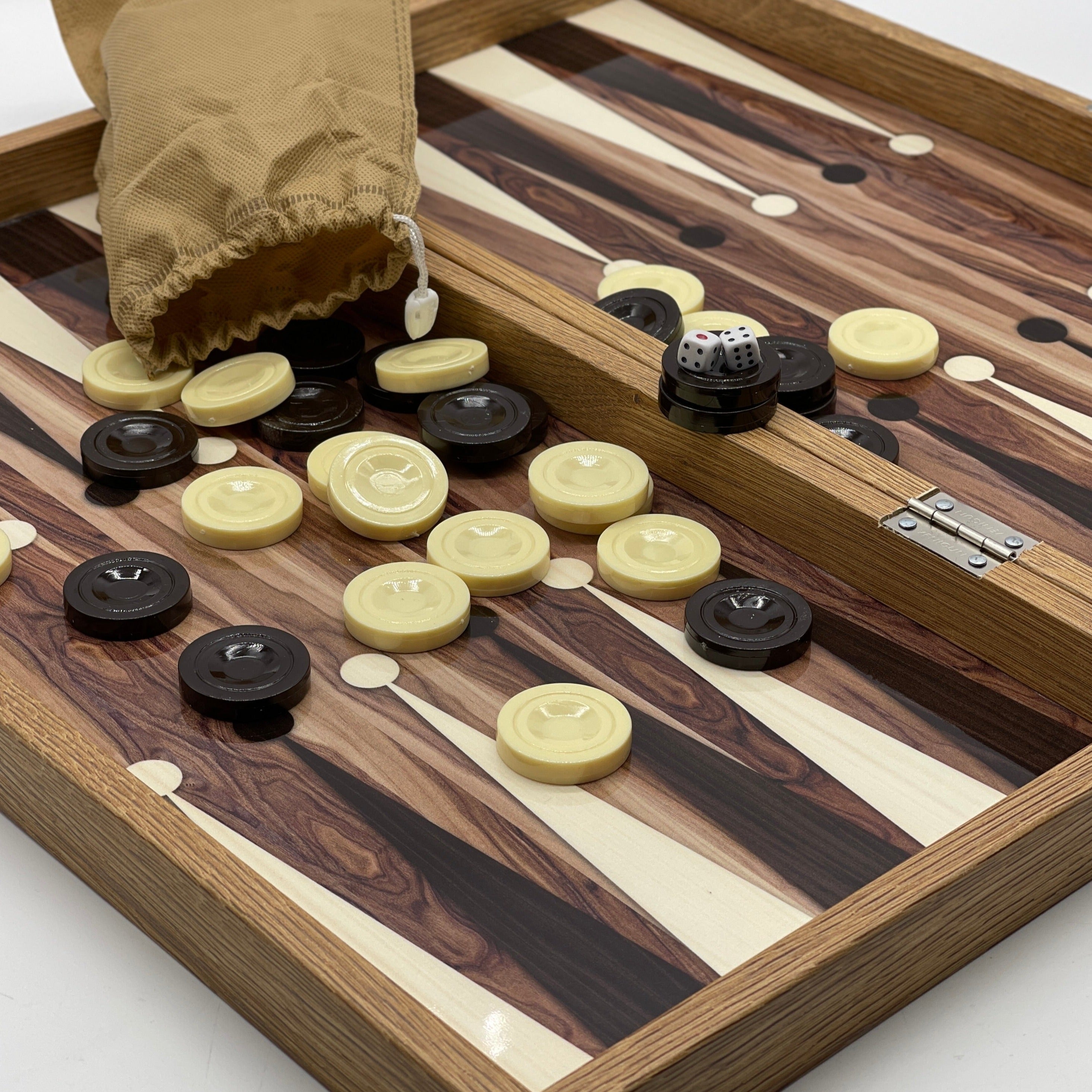 Handmade Brown Pattern Backgammon Set And Polyester Zombies Chess Pieces