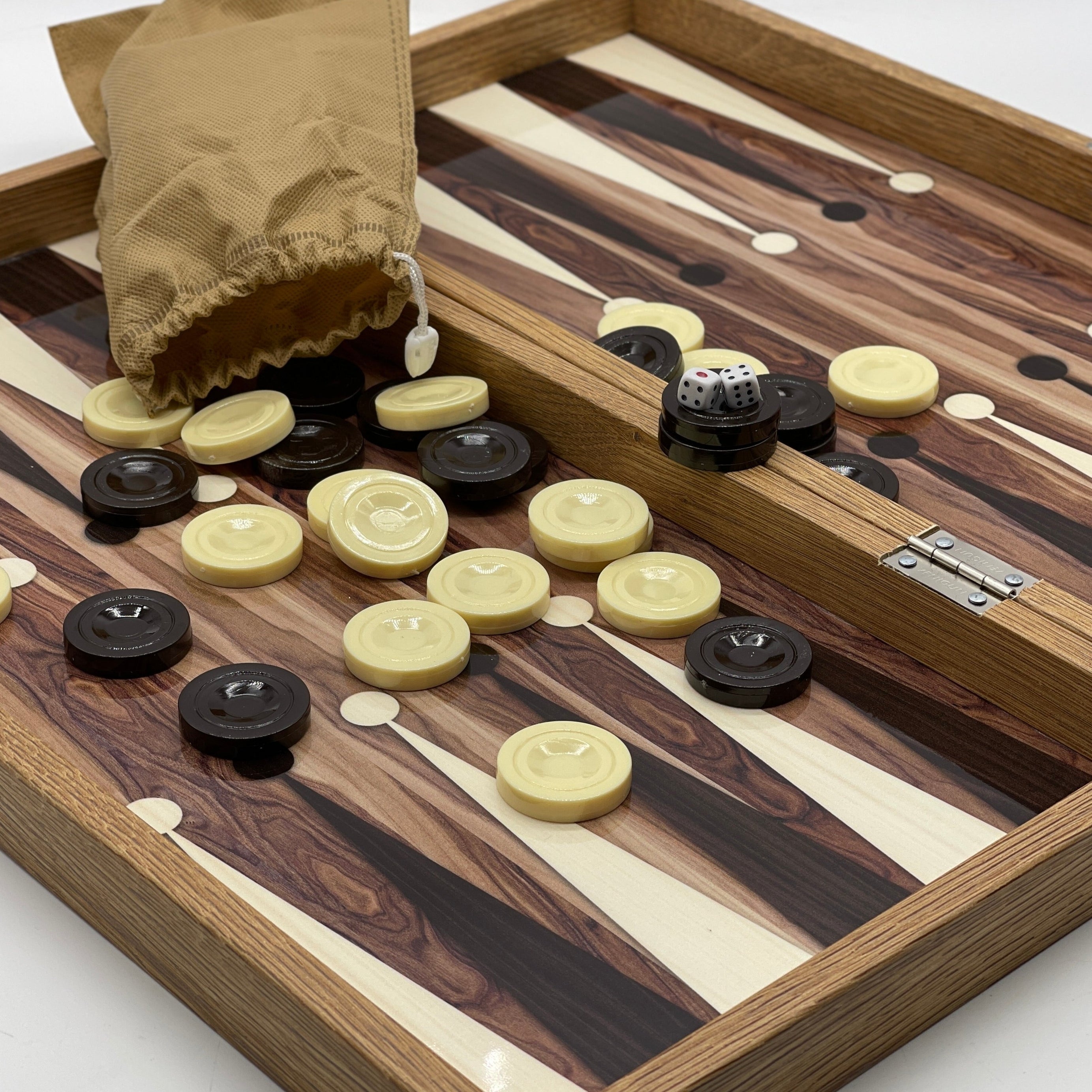 Handmade Brown Pattern Backgammon Set and Polyester Crusaders Chess Pieces