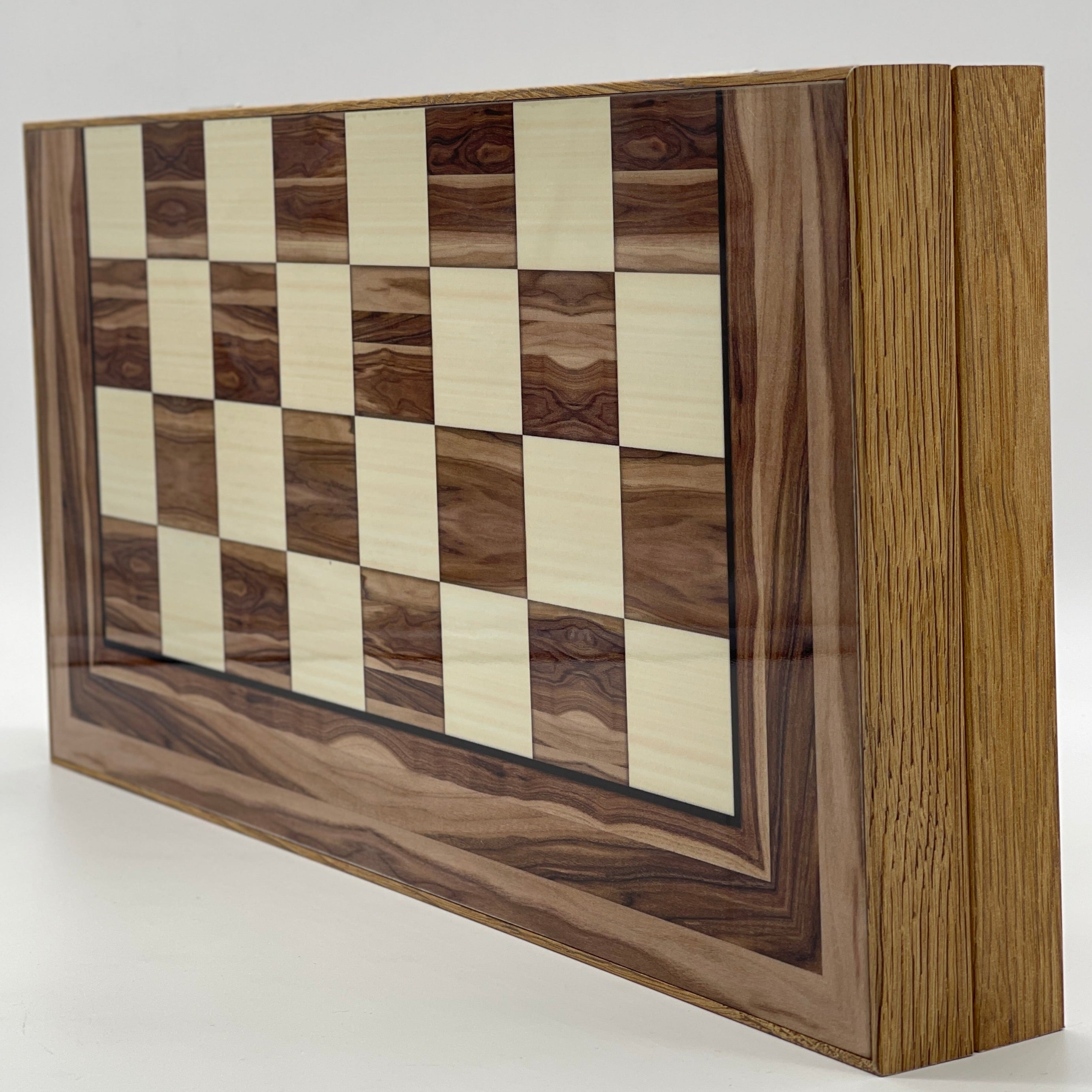 Handmade Brown Pattern Backgammon Set and Polyester Crusaders Chess Pieces