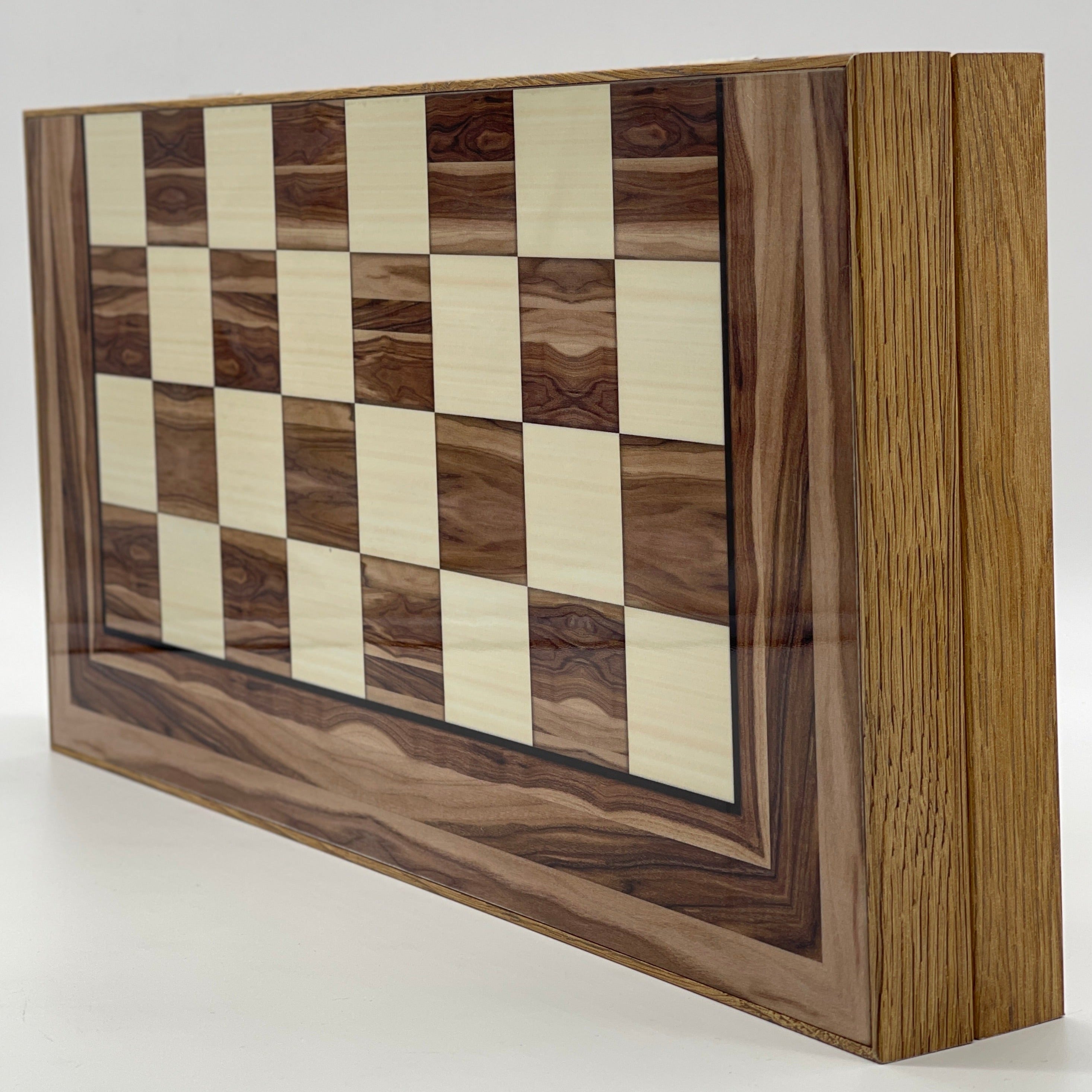 Handmade Brown Pattern Backgammon Set And Polyester Crusaders Chess Pieces