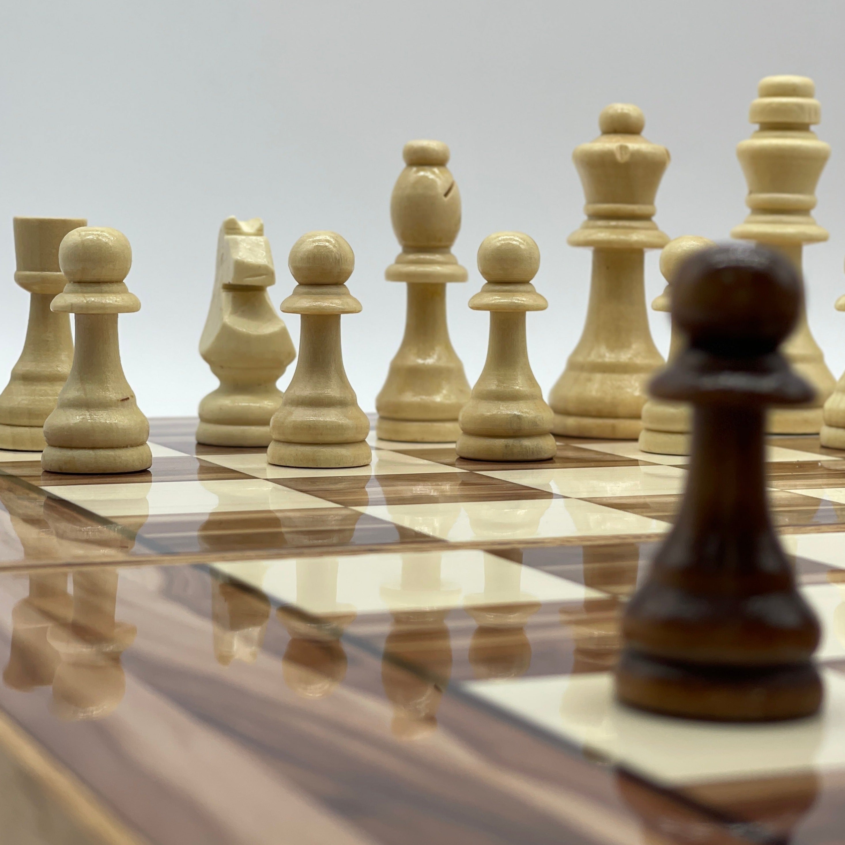 Handmade Brown Pattern Backgammon Set And Classic Wooden Chess Pieces