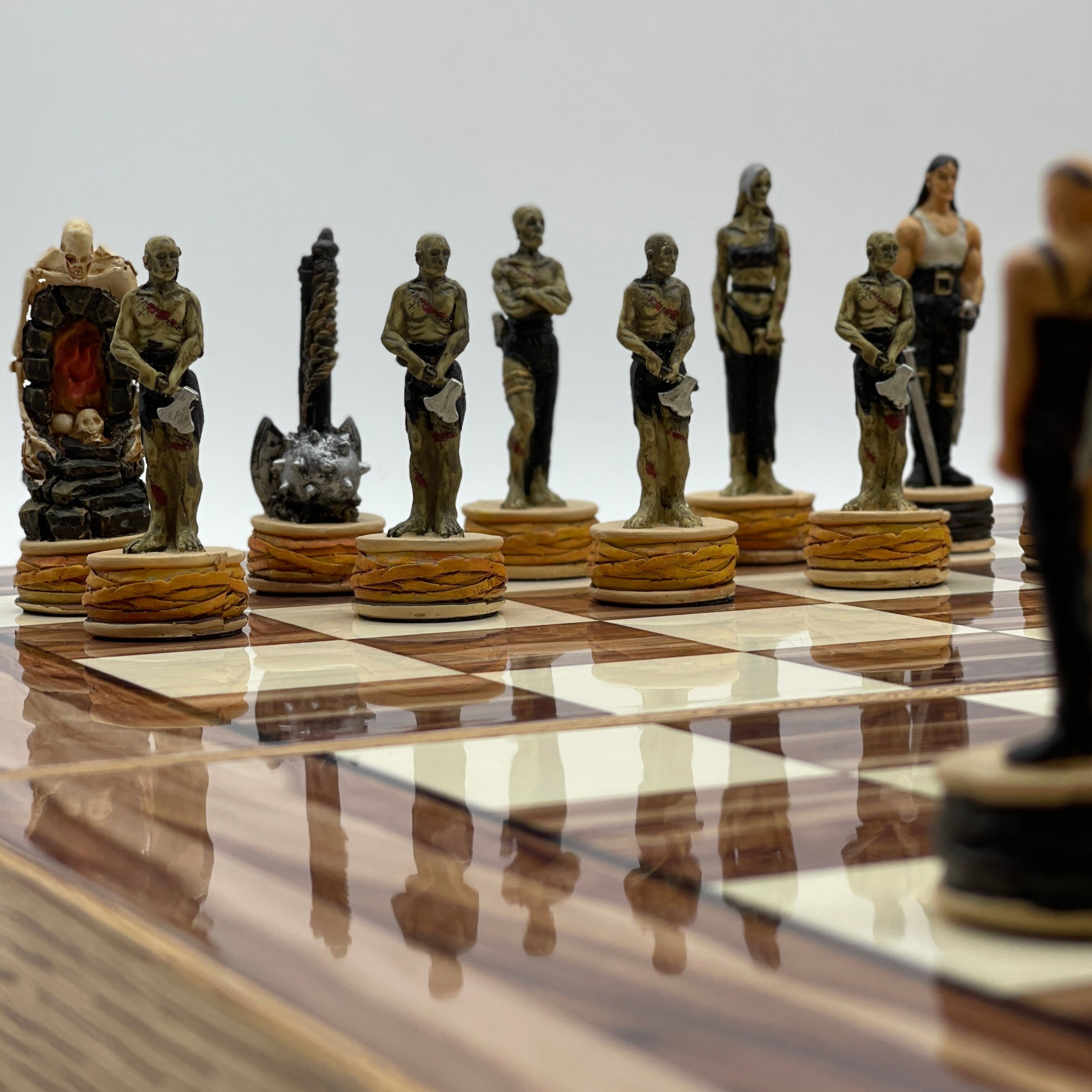 Handmade Brown Pattern Backgammon Set And Polyester Zombies Chess Pieces