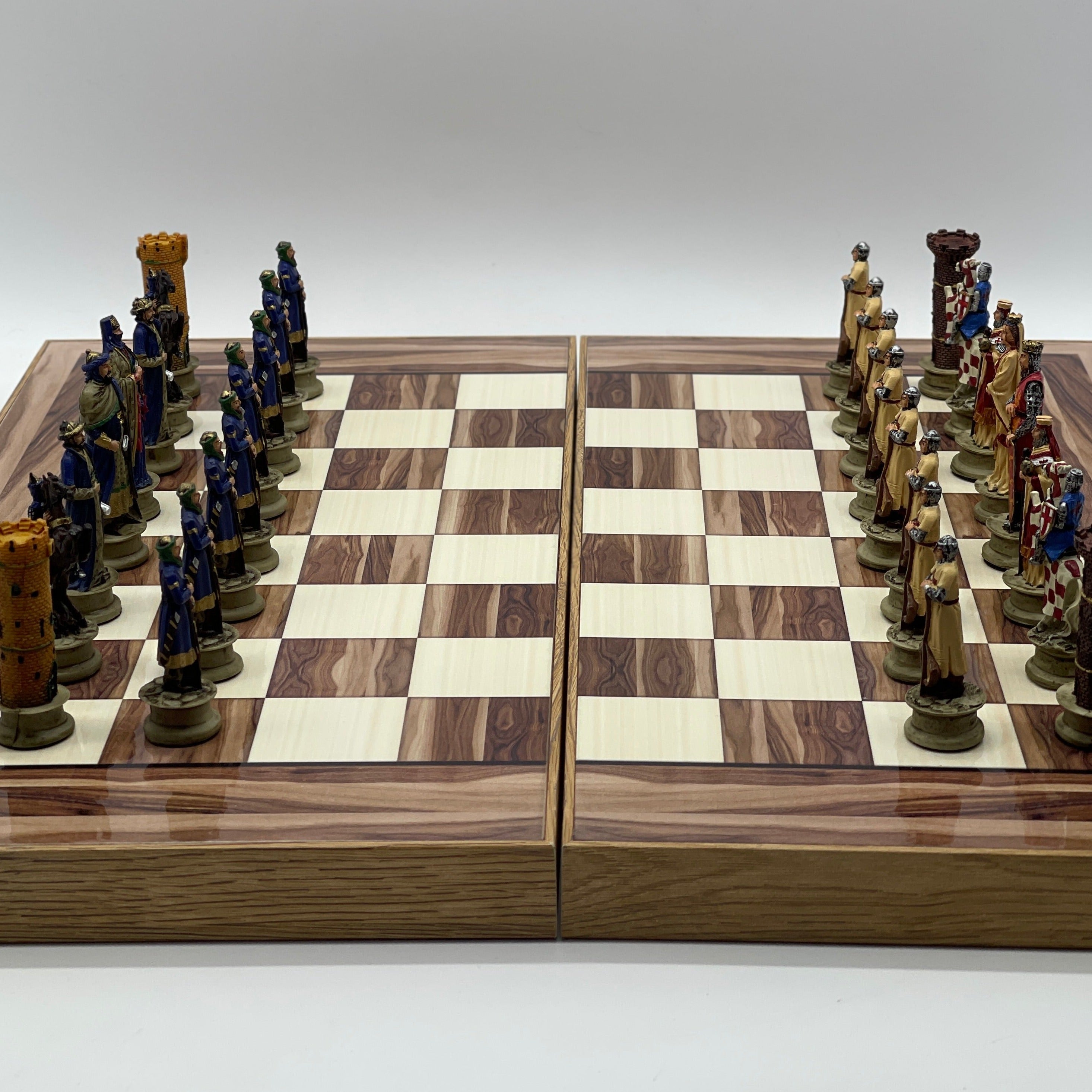 Handmade Brown Pattern Backgammon Set And Polyester Crusaders Chess Pieces