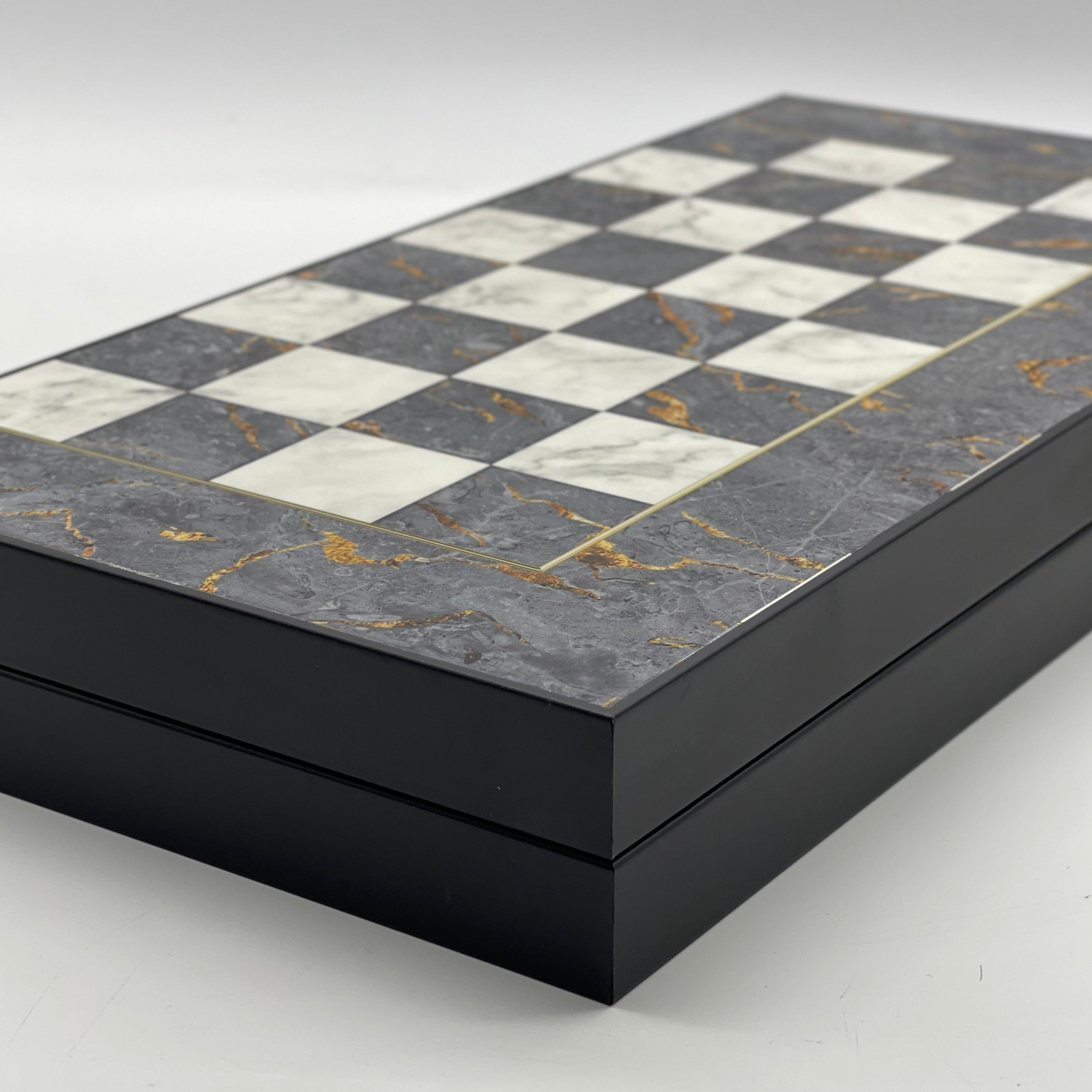 Handmade Gray Pattern Backgammon Set With Polyester Crusaders Chess Pieces