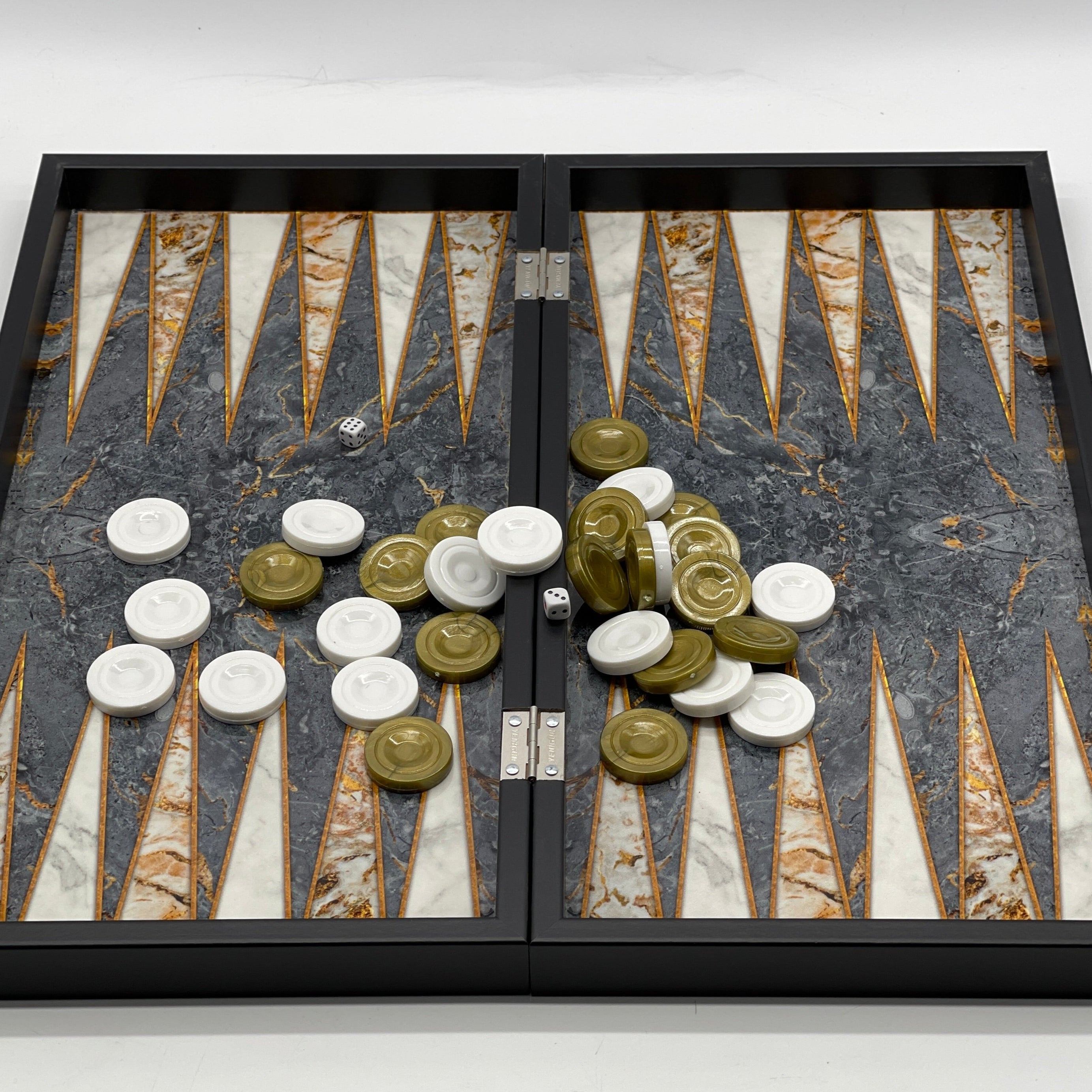 Handmade Gray Pattern Backgammon Set With Wooden Chess Pieces