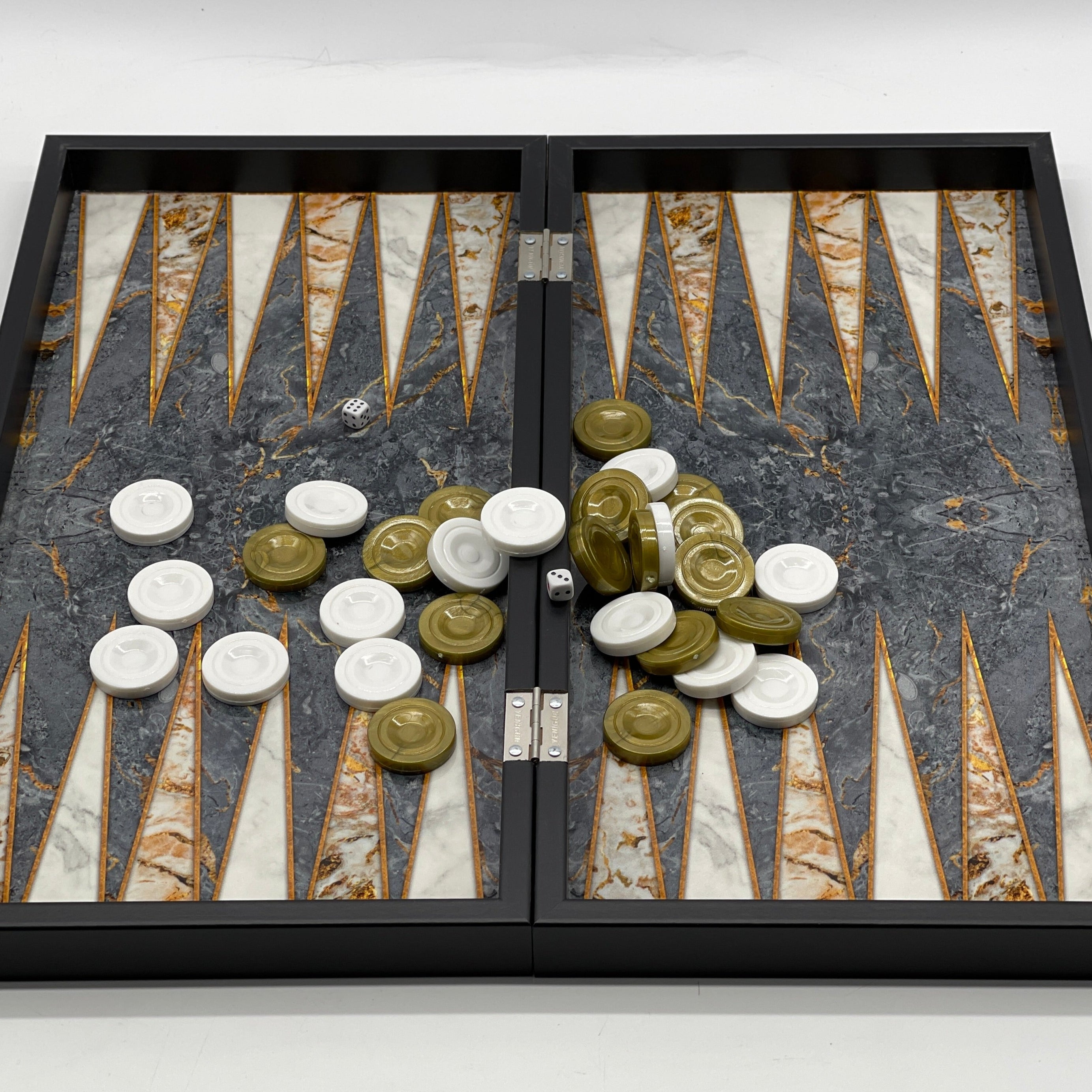 Handmade Gray Pattern Backgammon Set With Polyester Camelot Chess Pieces