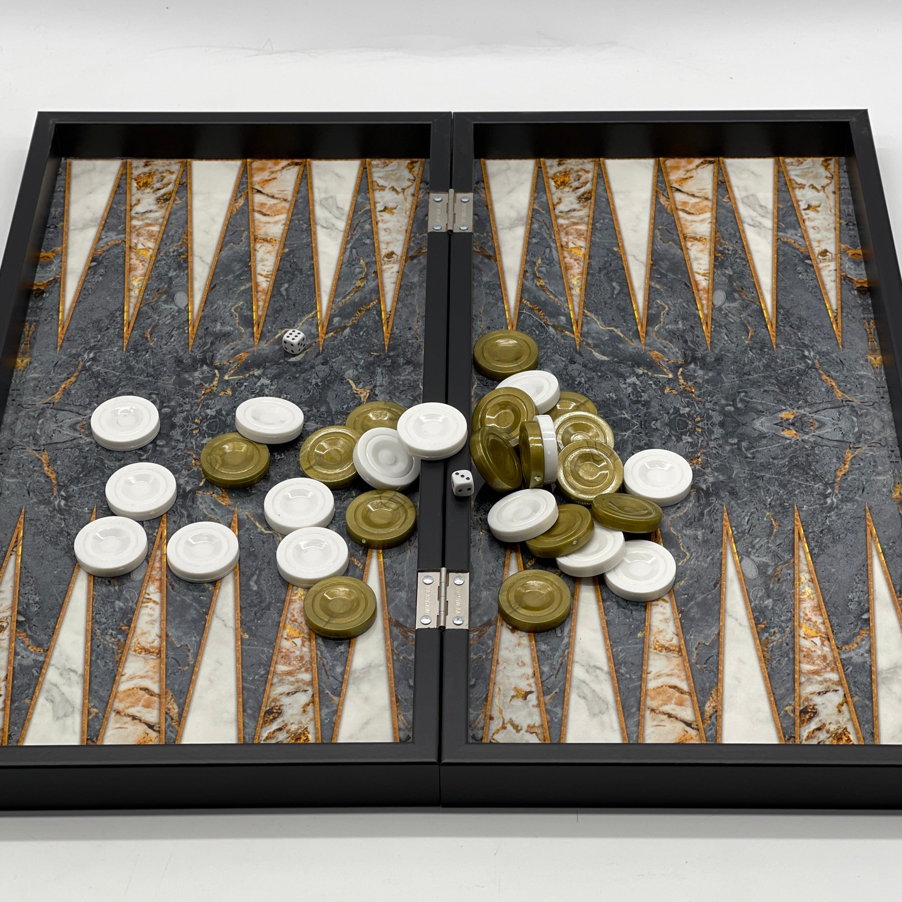Handmade Gray Pattern Backgammon Set With Polyester Camelot Chess Pieces