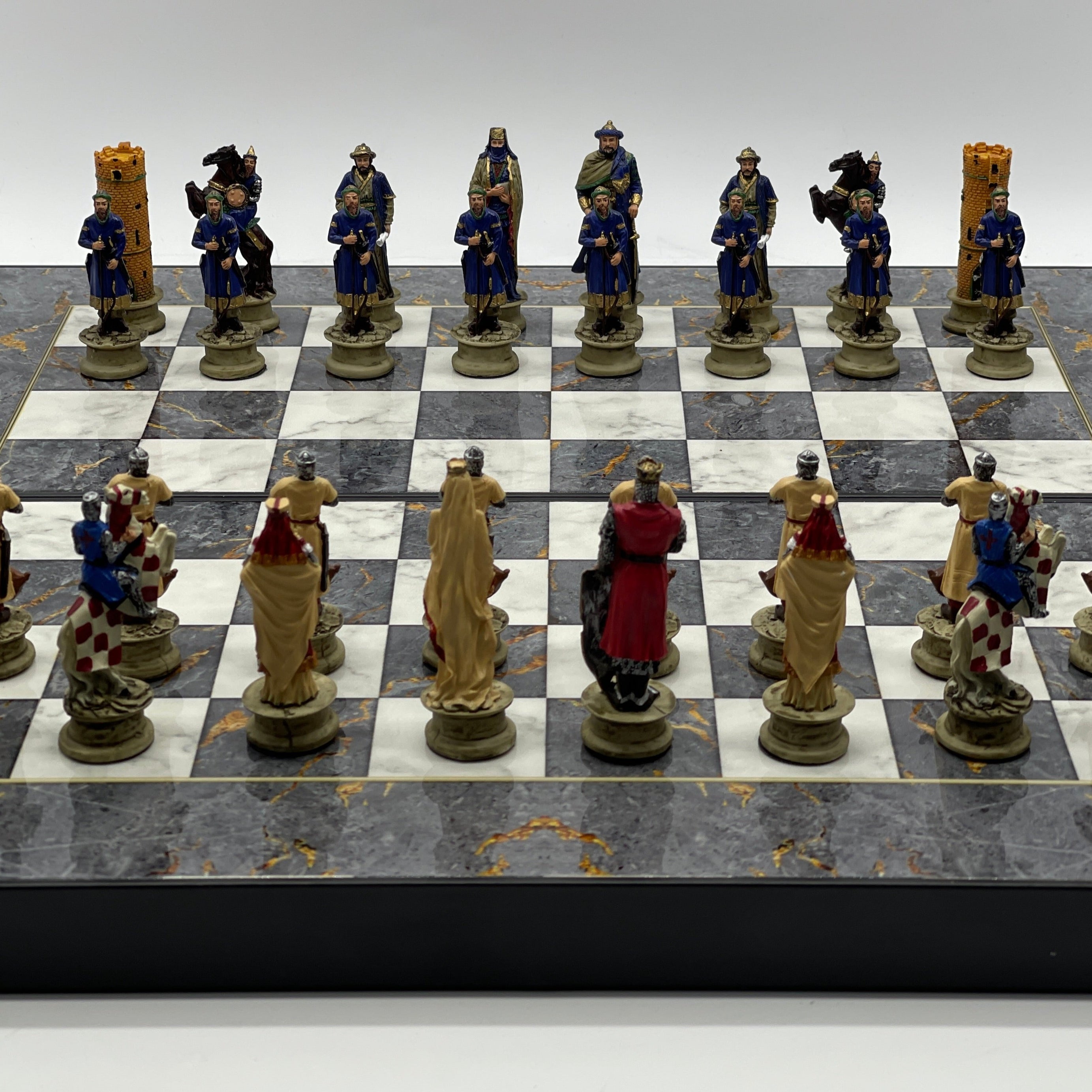 Handmade Gray Pattern Backgammon Set With Polyester Crusaders Chess Pieces