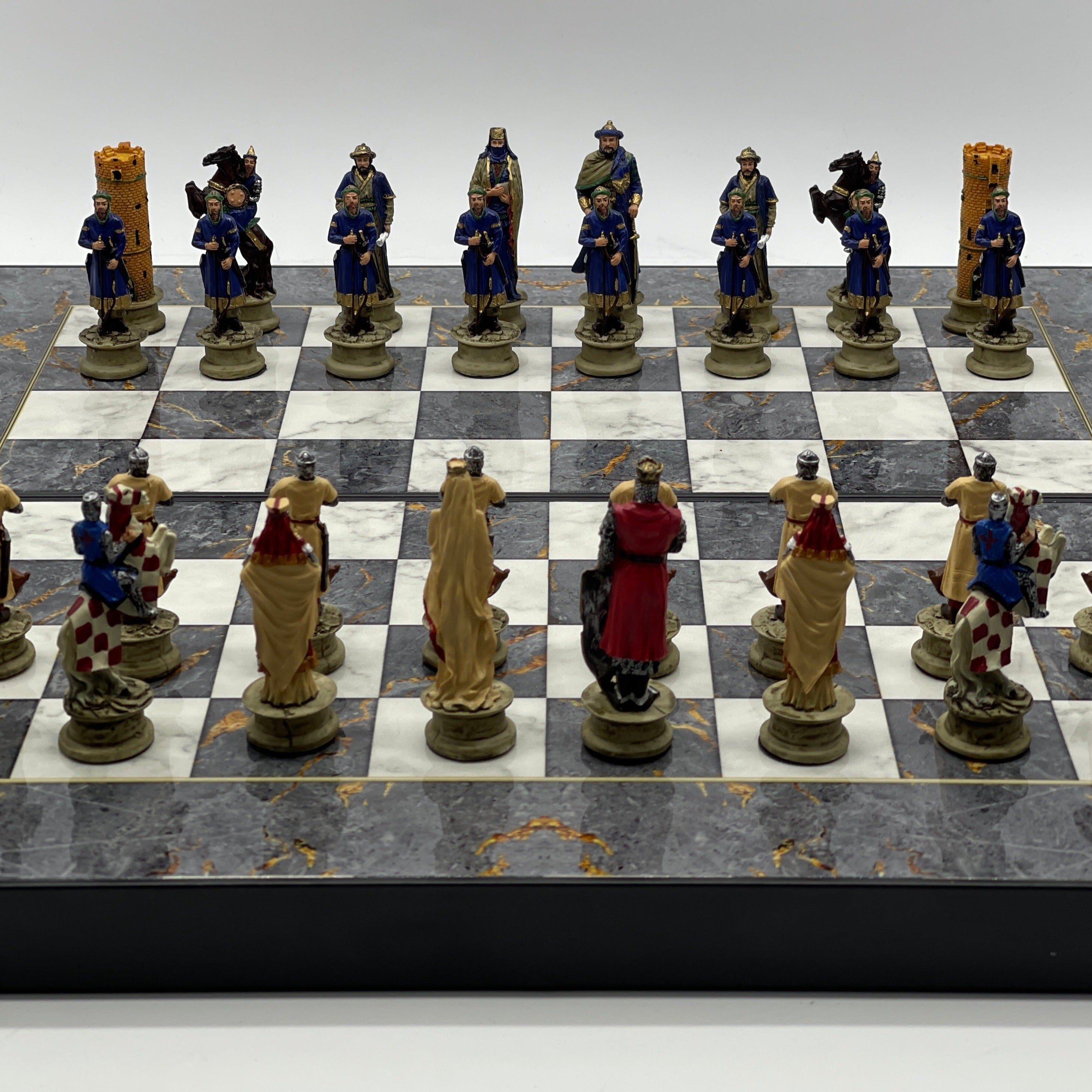 Handmade Gray Pattern Backgammon Set With Polyester Crusaders Chess Pieces