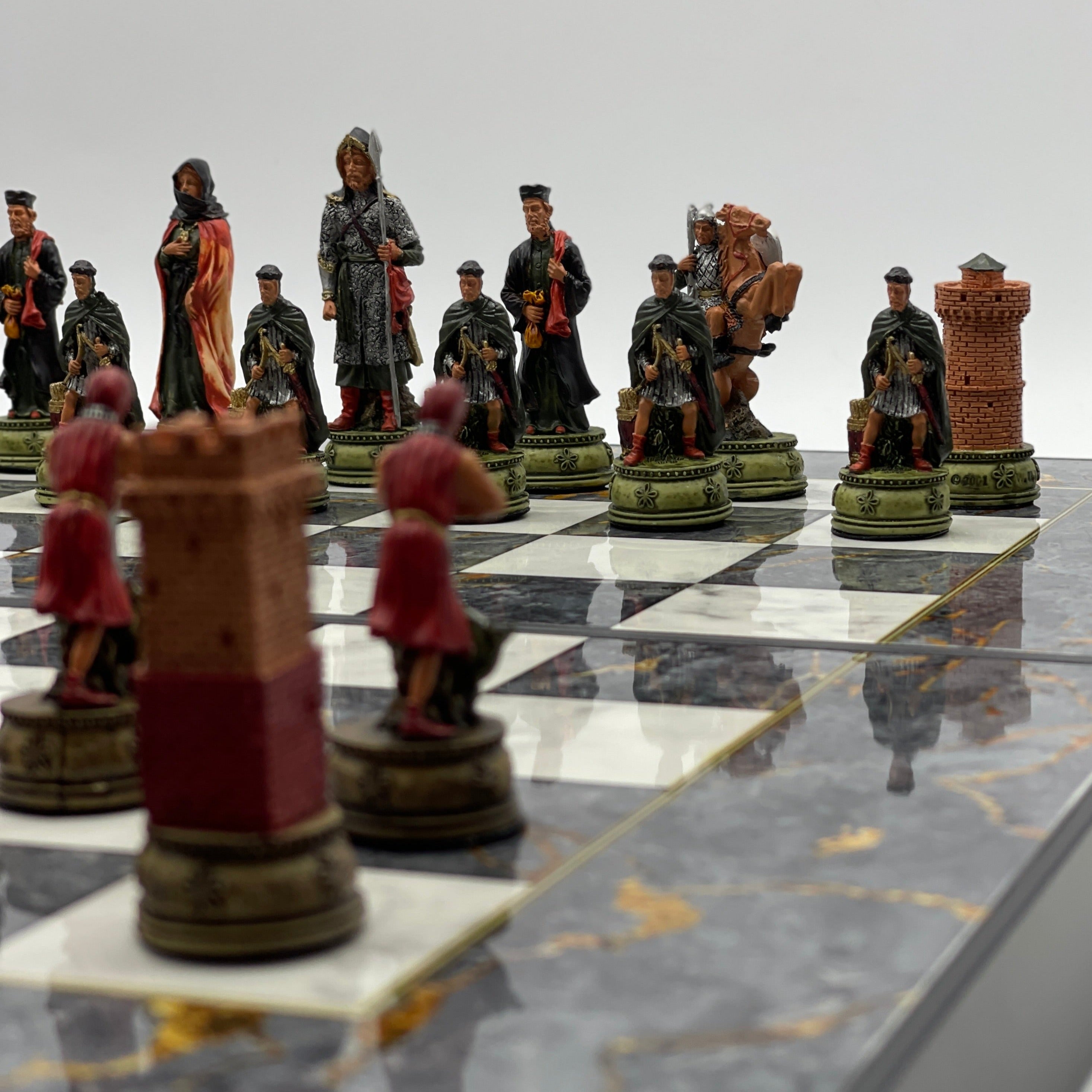 Handmade Gray Pattern Backgammon Set With Polyester Camelot Chess Pieces