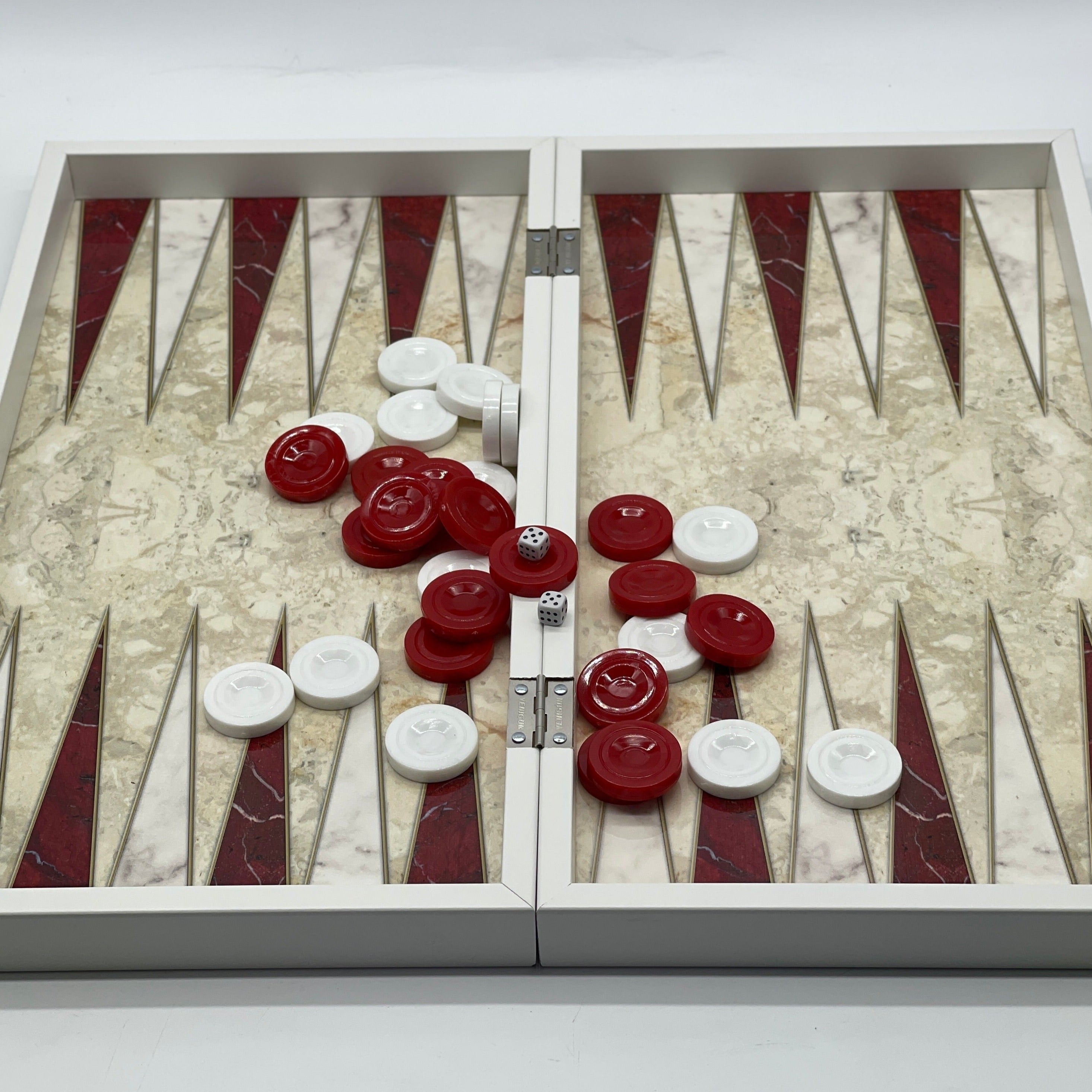 Handmade Red Pattern Backgammon Set With Crusaders Chess Pieces