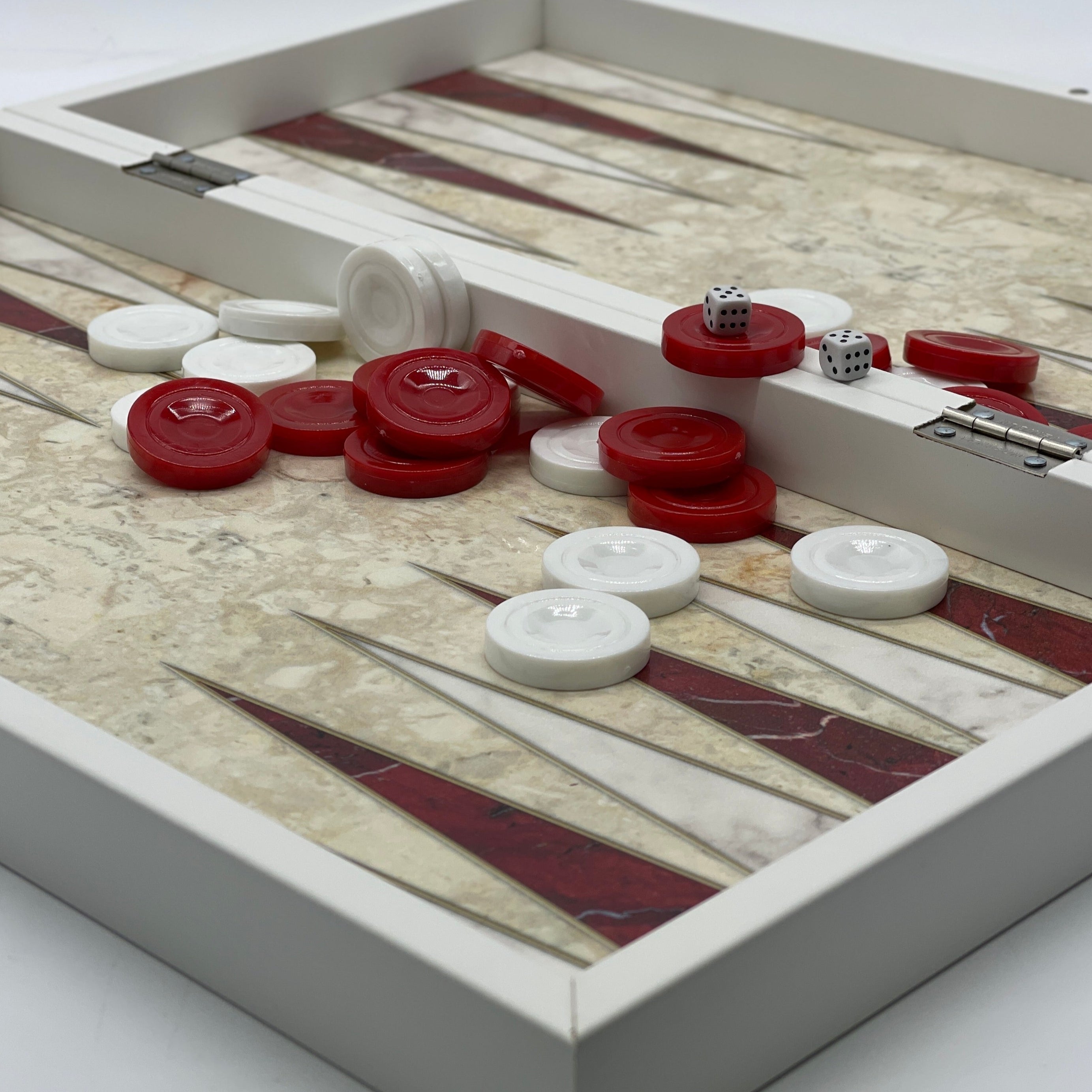 Handmade Red Pattern Backgammon Set With Crusaders Chess Pieces