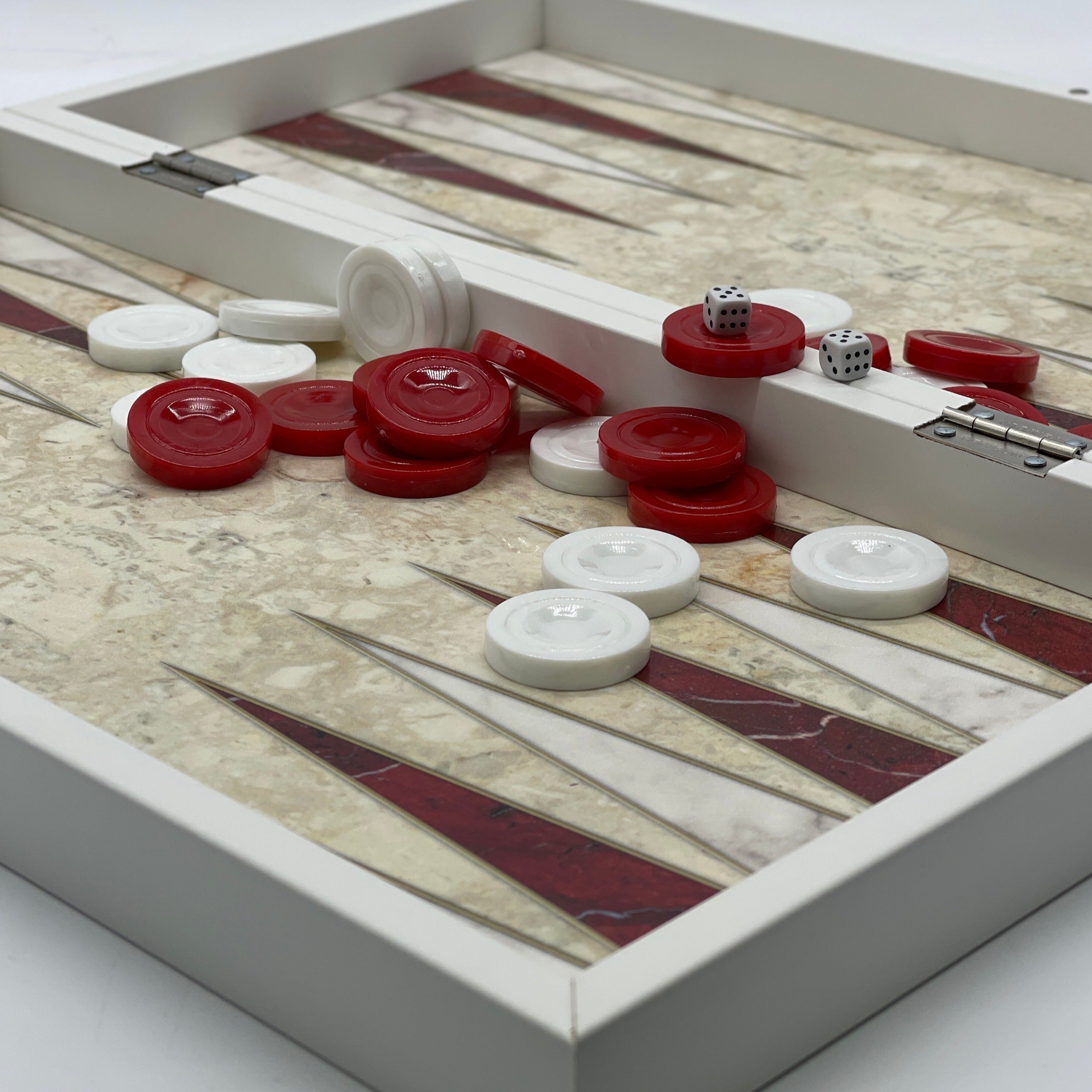 Handmade Red Pattern Backgammon Set With Crusaders Chess Pieces