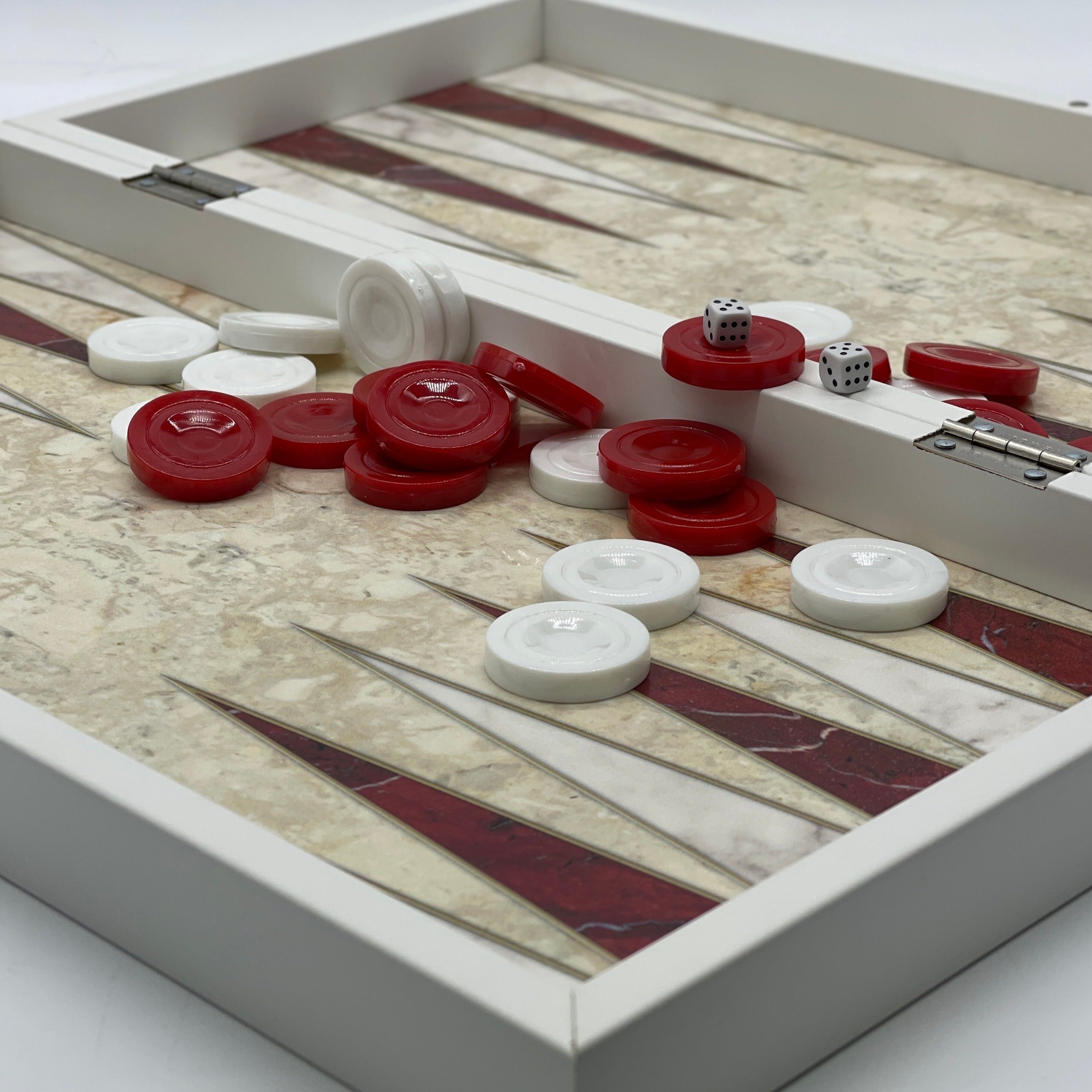 Handmade Red Pattern Backgammon Set With Crusaders Chess Pieces